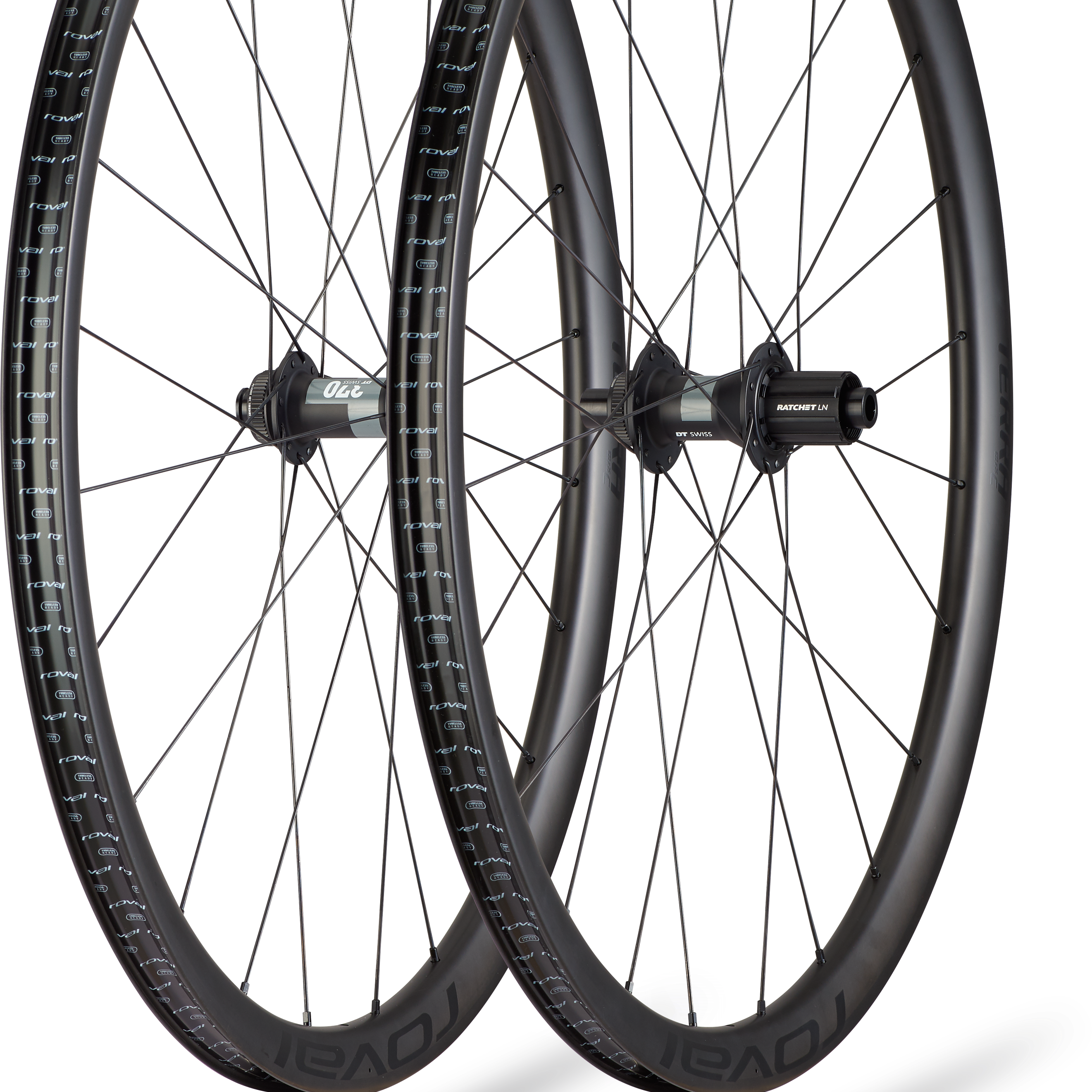 30021-490_WHL_TERRA-C-SATIN-CARBON-SATIN-BLK-700C_HERO.png