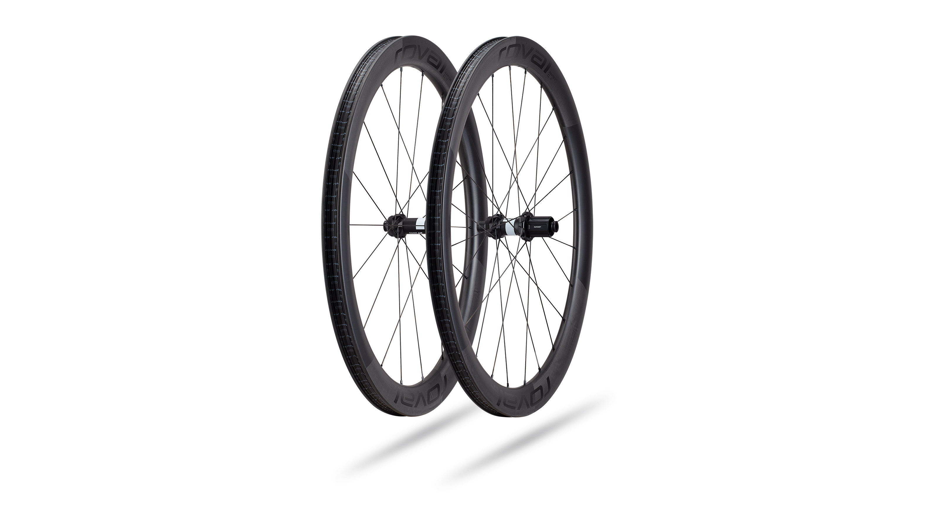30026-640_WHL_RAPIDE-CL-III-700C-FRONT-SATIN-CARBON-SATIN_HERO-PDP.png