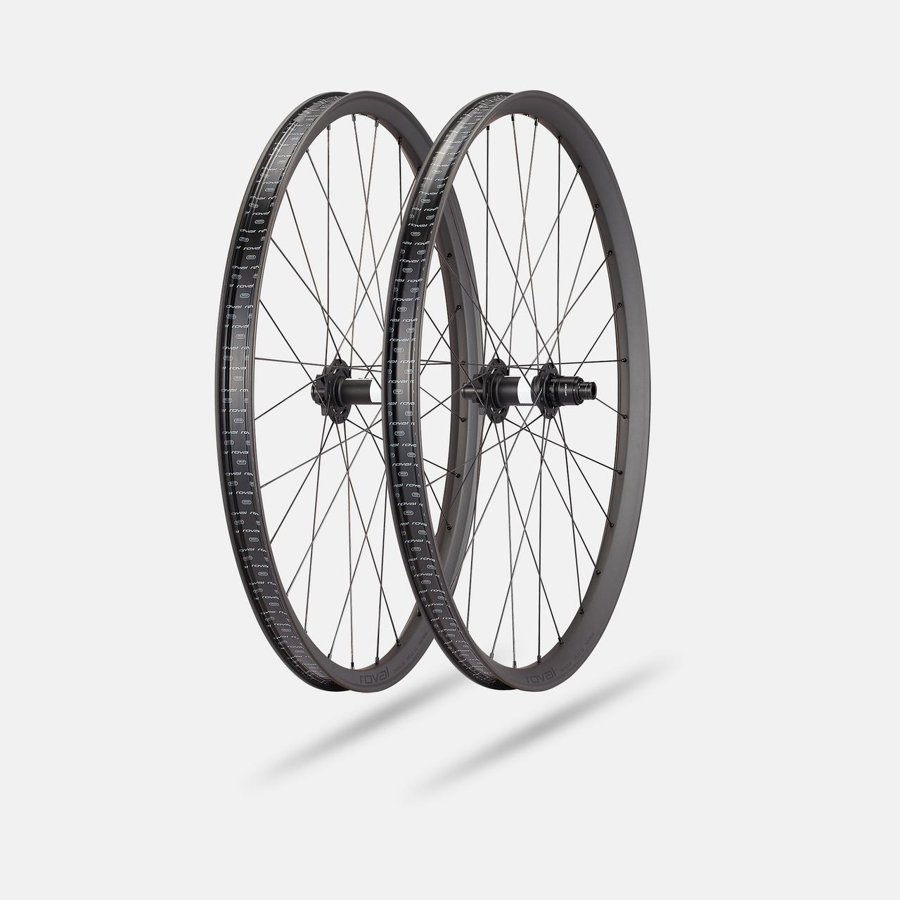30123-930_WHL_TRAVERSE-HD-350-29-6B-FRONT-CARBON-BLK_HERO-SQUARE.jpg