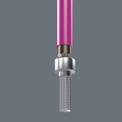 The clamping of the screw is achieved by a flexible locking ball. The holding function is especially helpful in confined, hard-to-reach spaces, where there is no room for a second hand to secure the screw on the tool.
