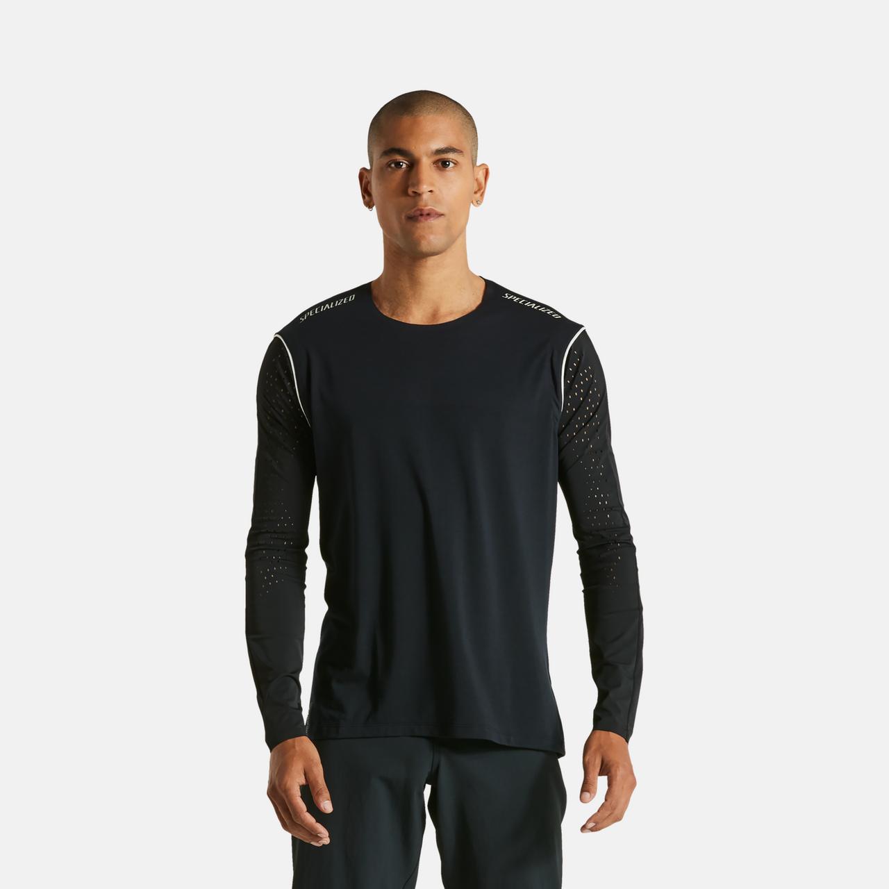 64122-330_APP_GRAVITY-RACE-JERSEY-LS-BLK-M_PLP-HERO-SQUARE.jpg