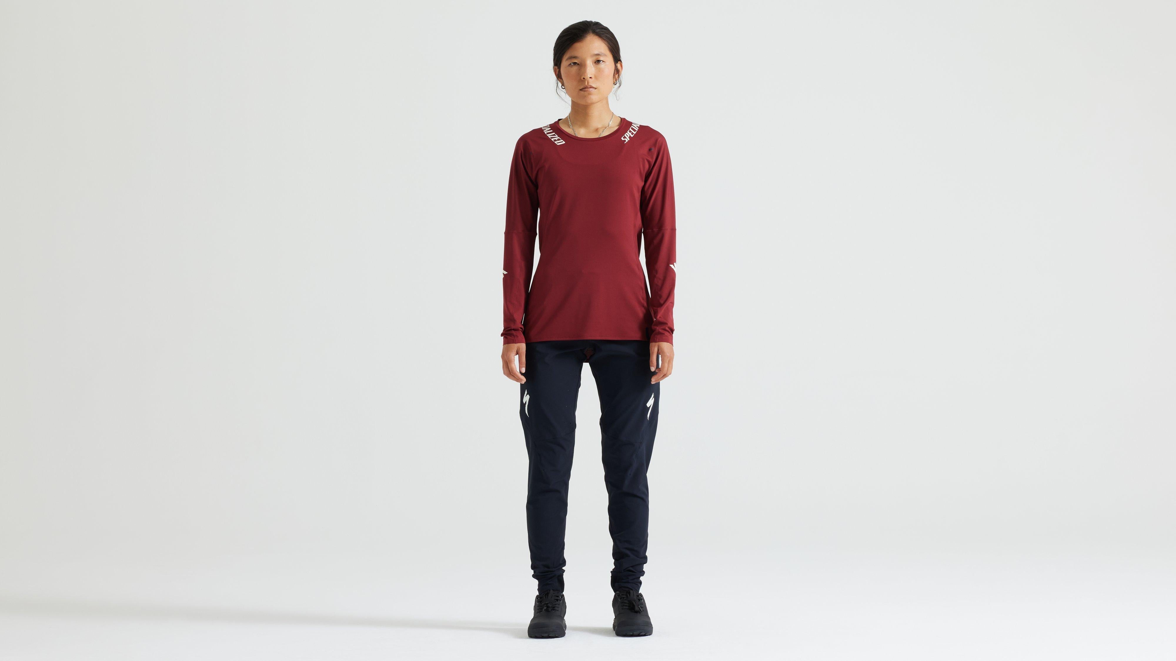 64123-310_APP_TRAIL-AIR-JERSEY-LS-WMN-GNTRED_HERO.jpg