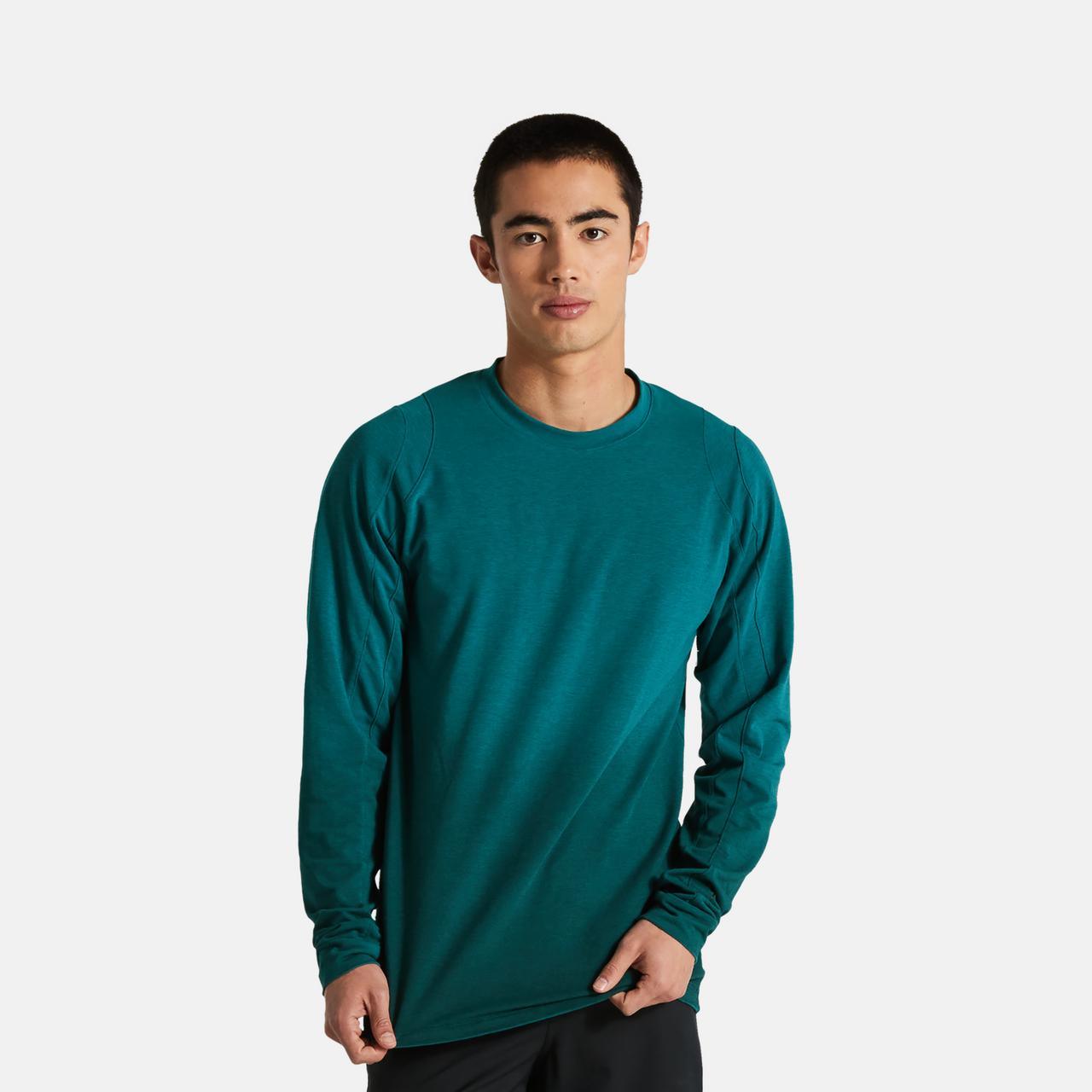 64123-441_APP_TRAIL-JERSEY-LS-MEN-TRPTL-SPRAY_PLP-HERO-SQUARE.jpg
