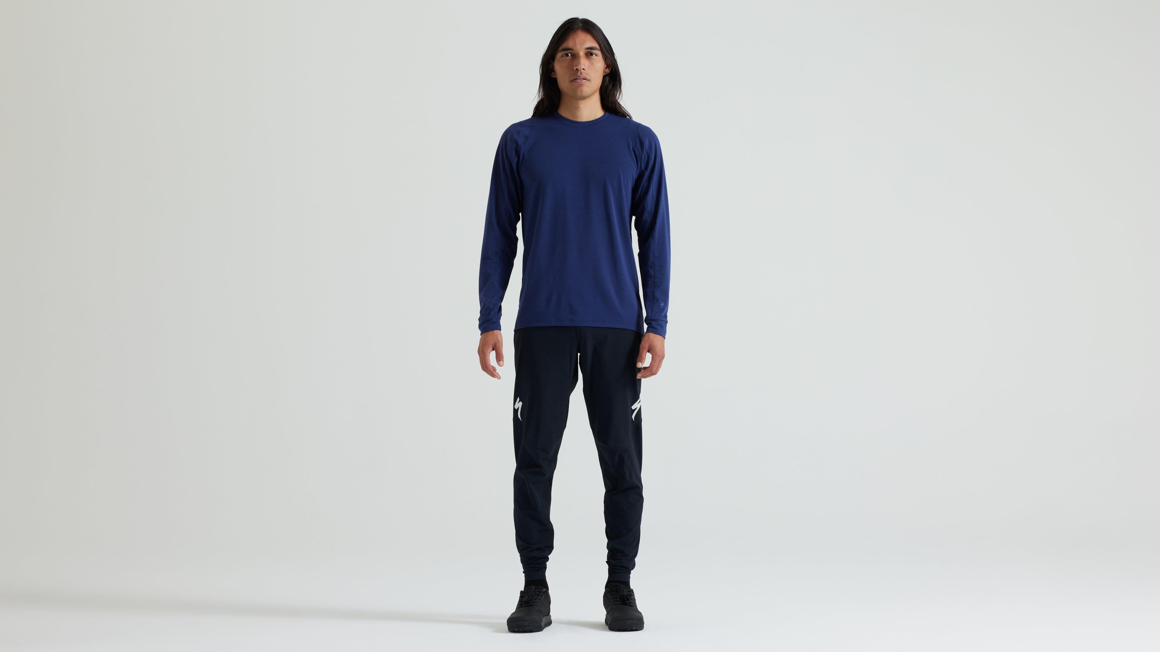 64123-442_APP_TRAIL-JERSEY-LS-MEN-DPMRNBLU_HERO.jpg