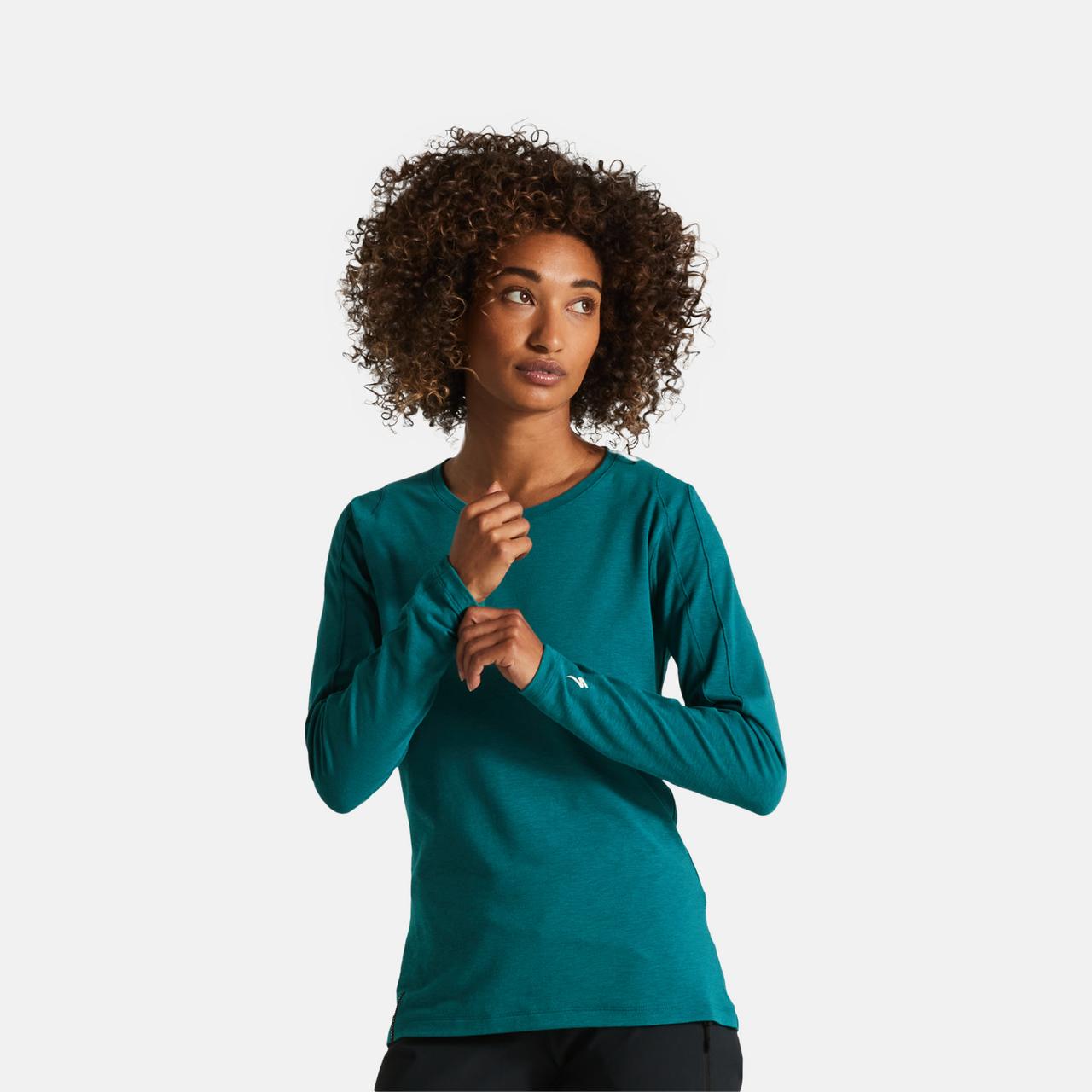 64123-451_APP_TRAIL-JERSEY-LS-WMN-TRPTL_PLP-HERO-SQUARE.jpg