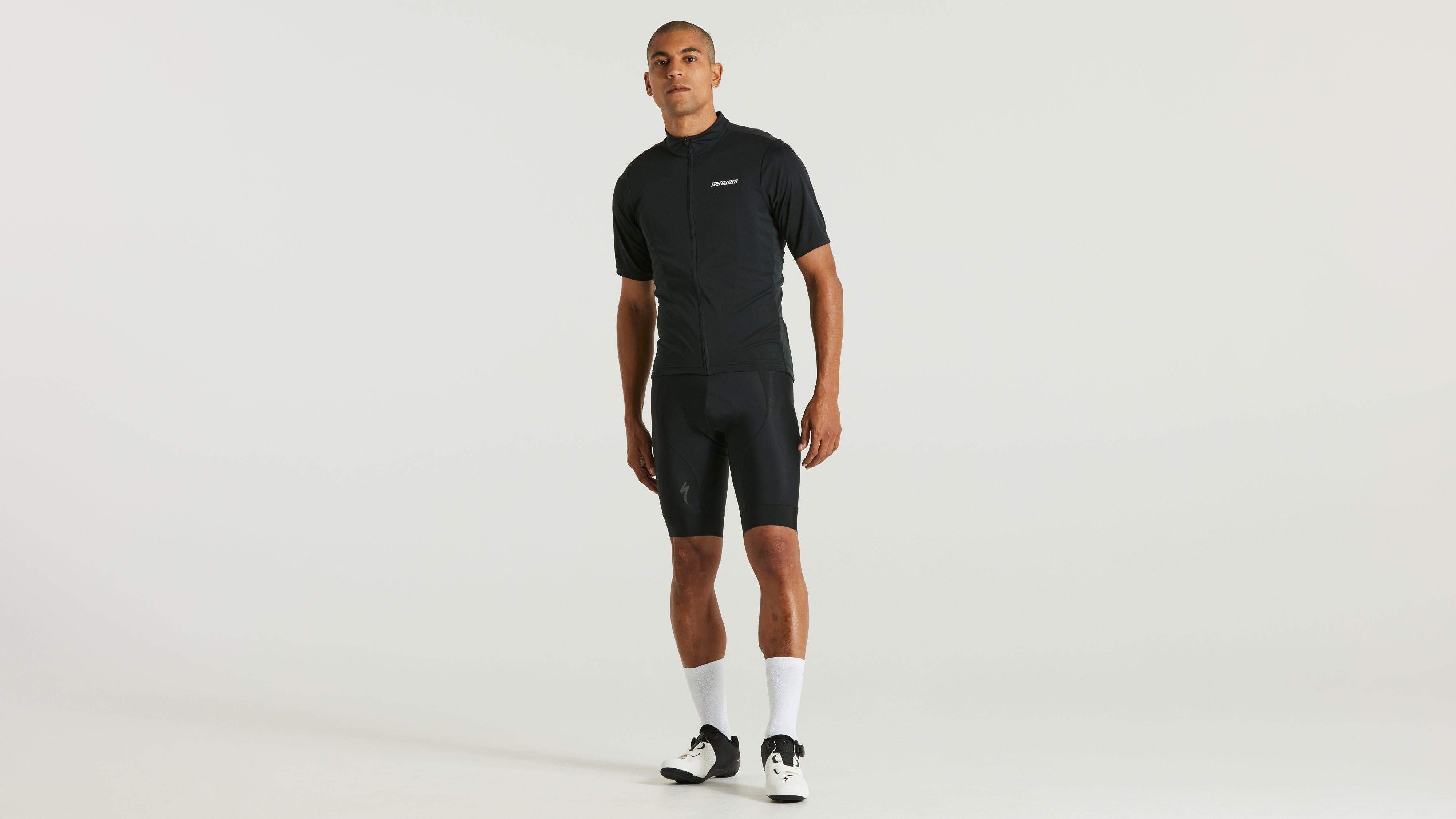 64219-870_APP_RBX-SHORT-BLK-M_HERO.jpg