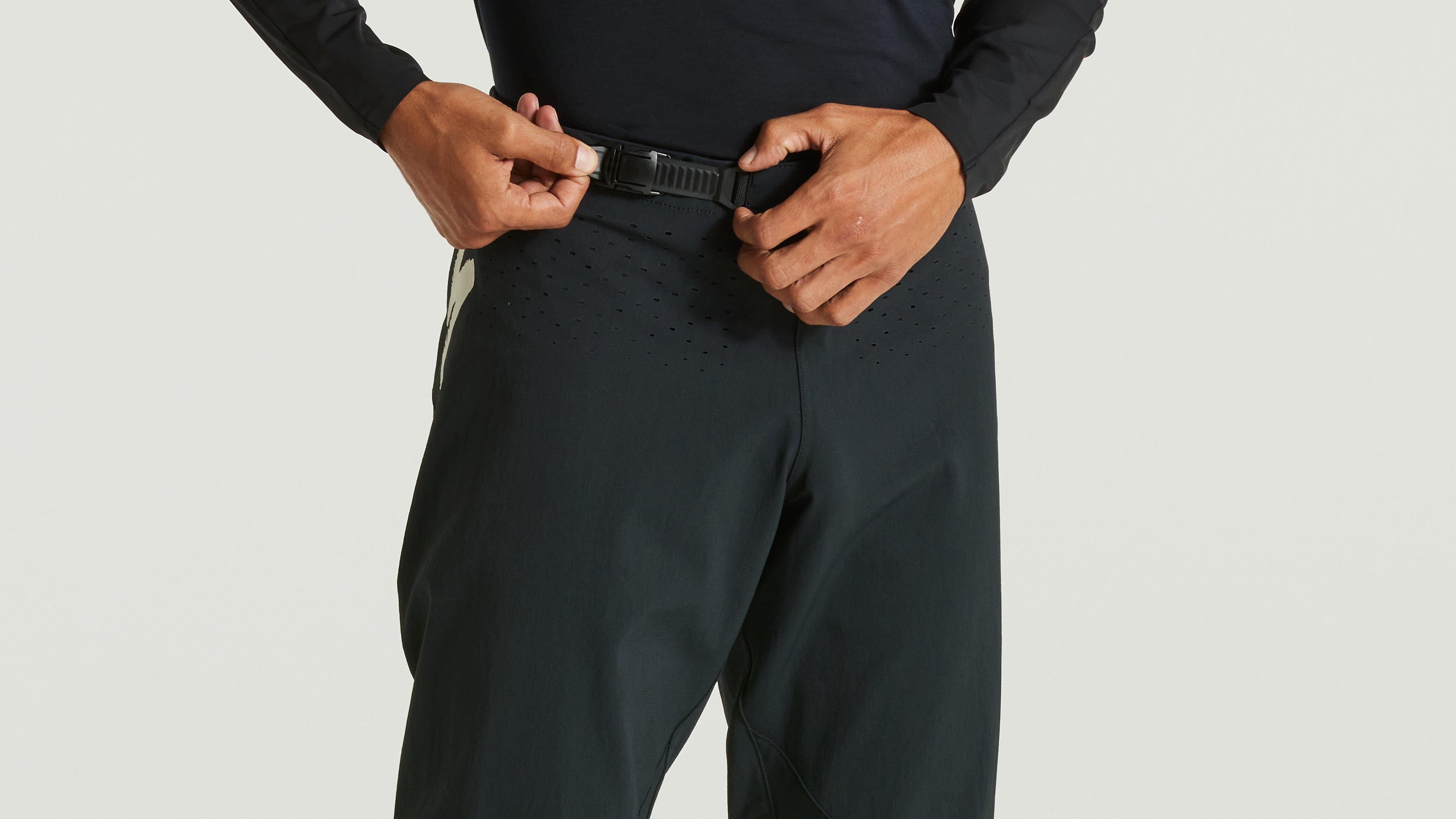 64222-090_APP_GRAVITY-PANT-BLK-32_DETAIL1.jpg