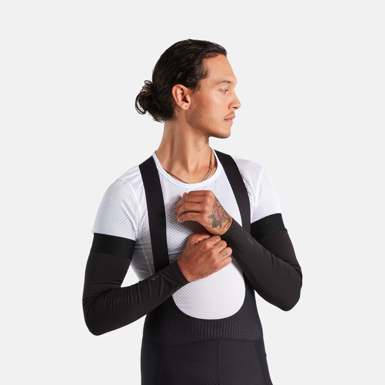 64322-000_APP_RACE-RAIN-ARM-COVER-BLK-M_PLP-HERO-SQUARE.jpg