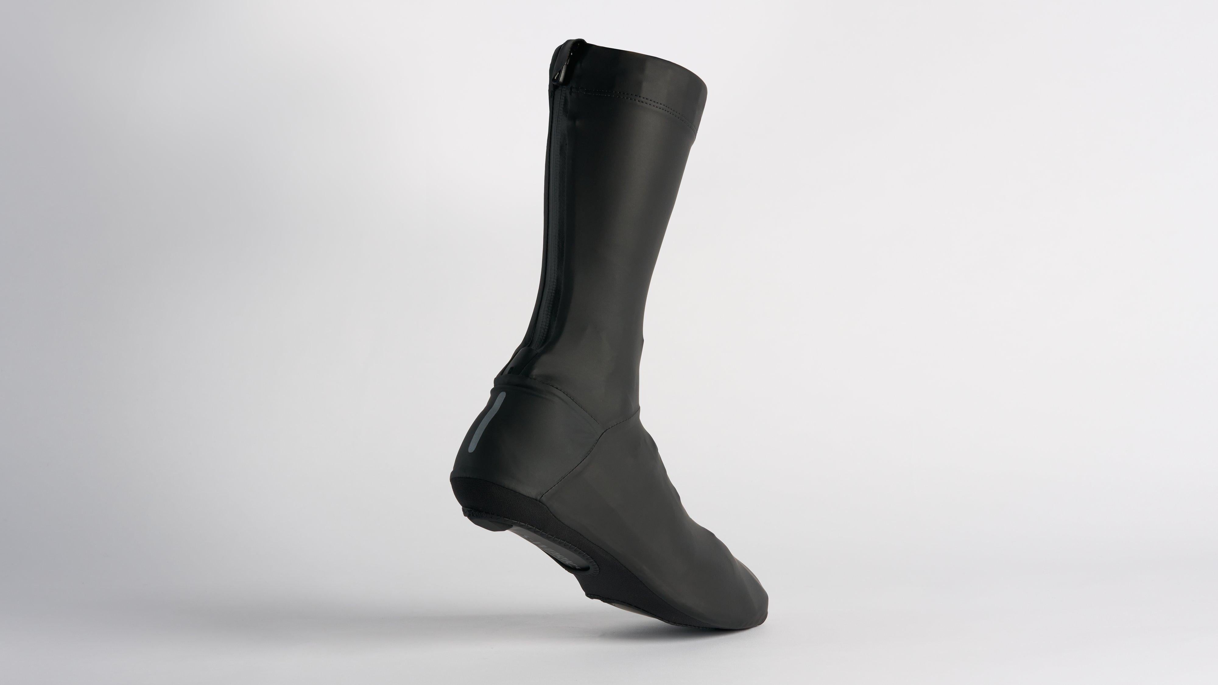 64323-410_APP_RAIN-SHOE-COVER-BLK_HERO.jpg