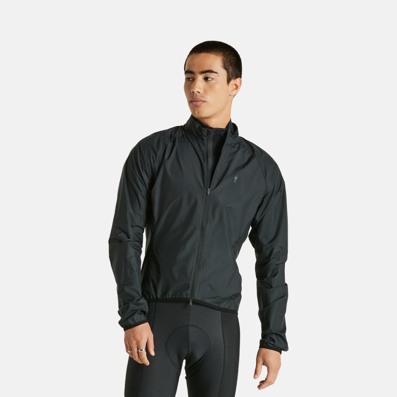64421-690_APP_RACE-SERIES-WIND-JACKET-MEN-BLK-M_PLP-HERO-SQUARE.jpg