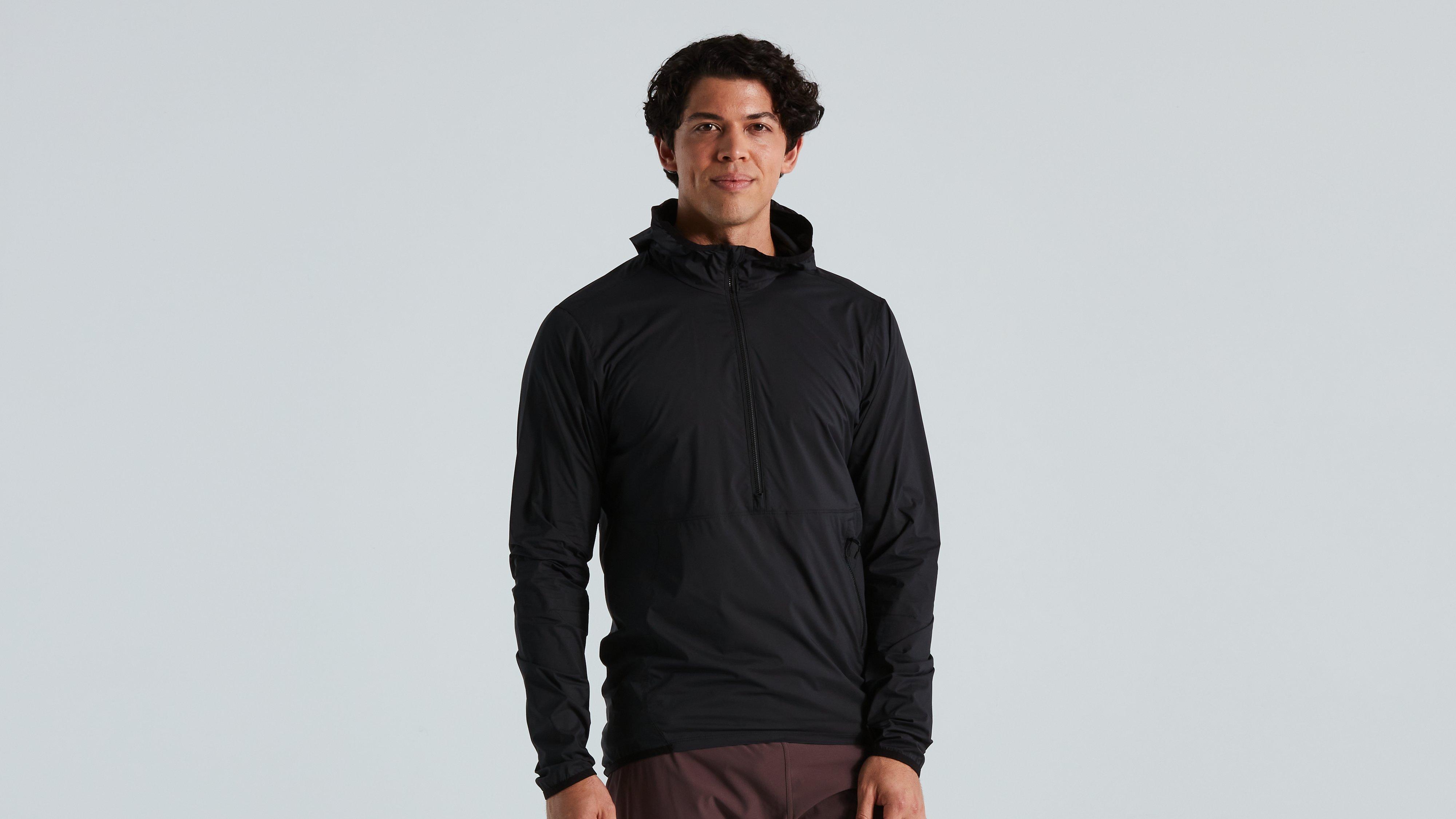 64421-852_APP_TRAIL-WIND-JACKET-MEN-BLK-M_HERO.jpg