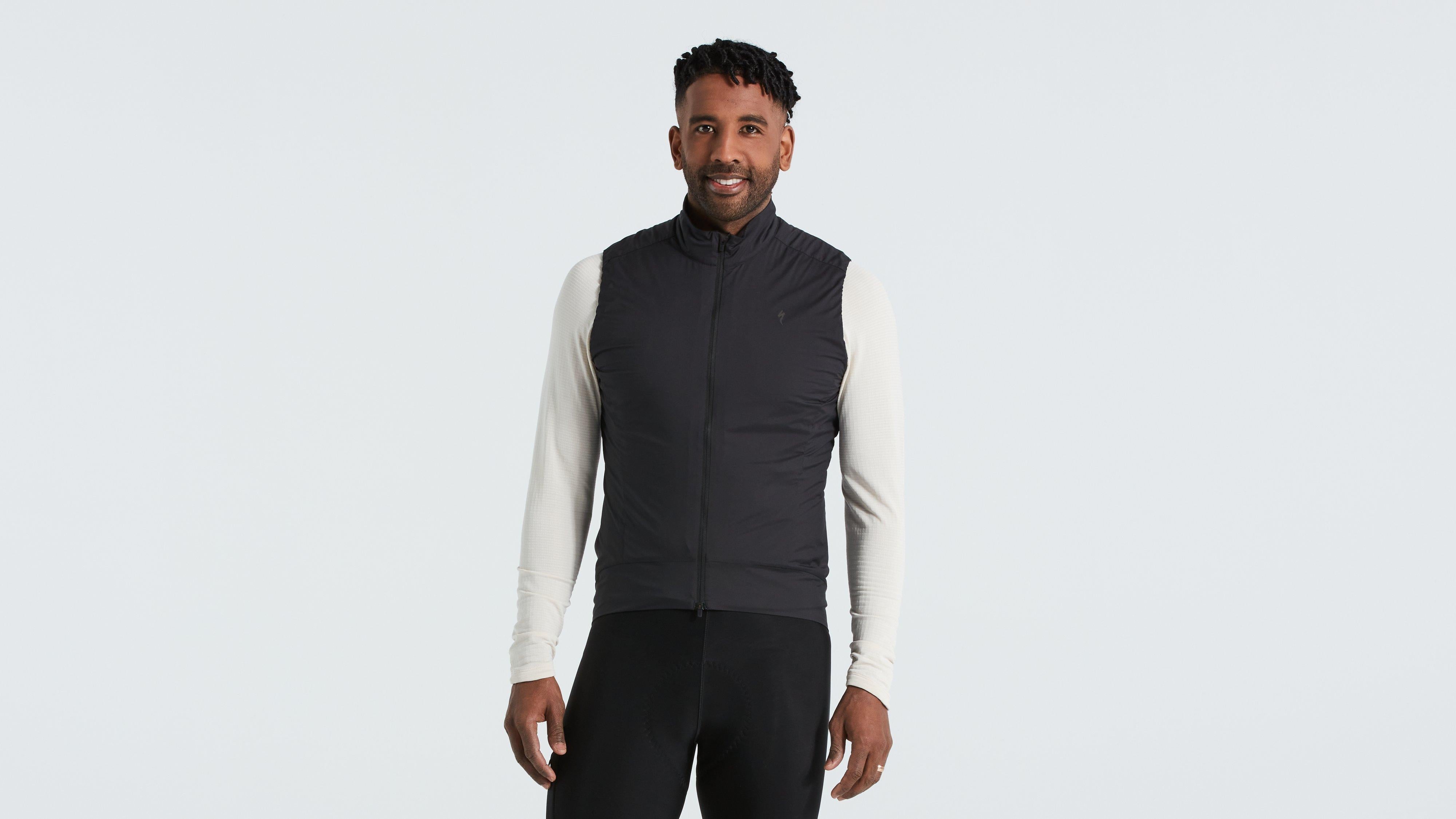 64422-000_APP_PRIME-ALPHA-VEST-MEN-BLK-M_HERO.jpg