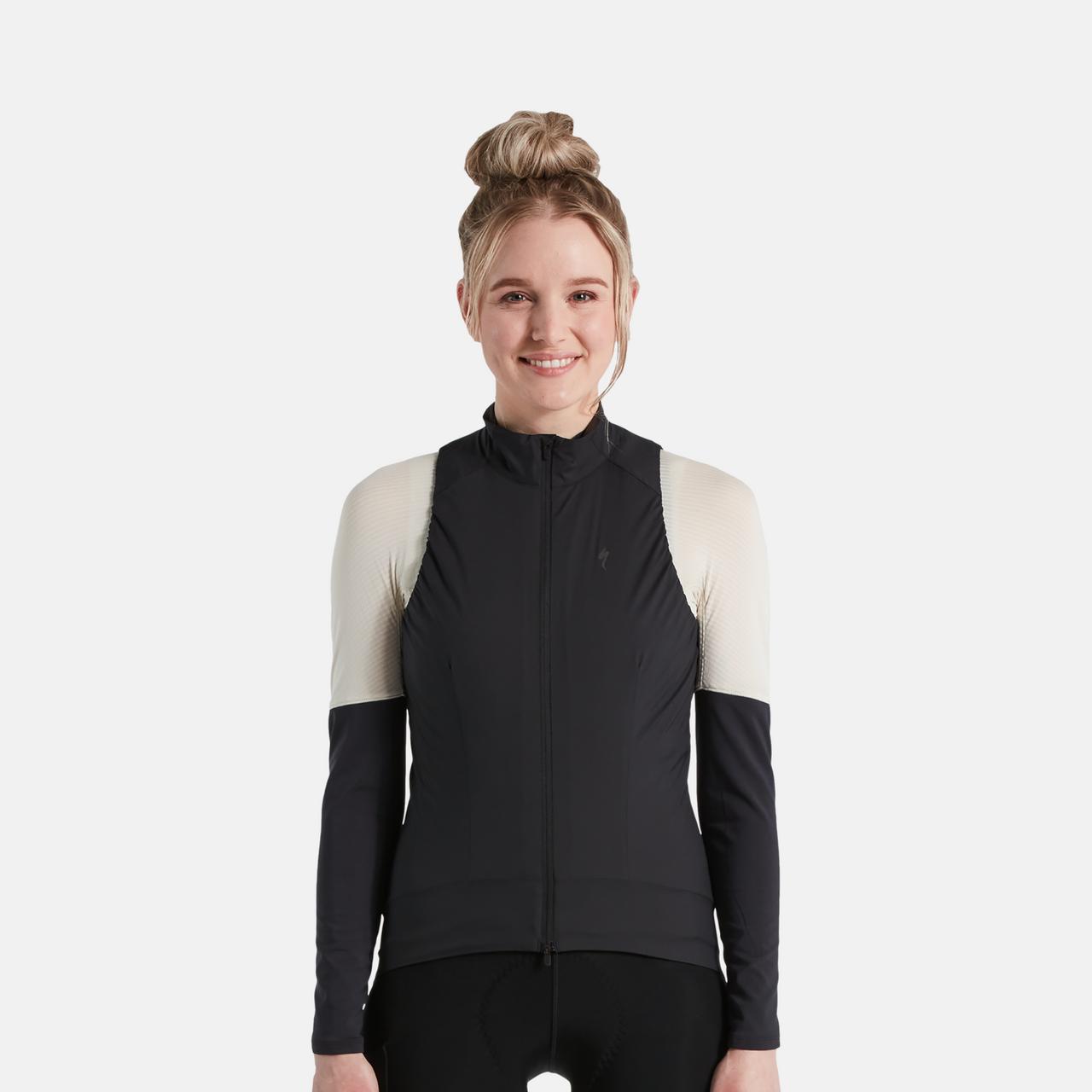 64422-010_APP_PRIME-ALPHA-VEST-WMN-BLK-M_PLP-HERO-SQUARE.jpg
