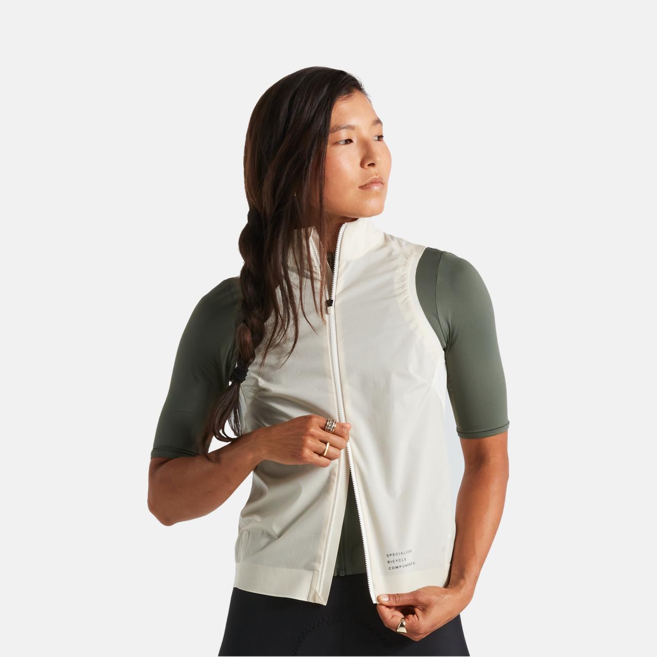 64422-031_APP_PRIME-WIND-VEST-WMN-BRCHWHT-M_PLP-HERO-SQUARE.jpg