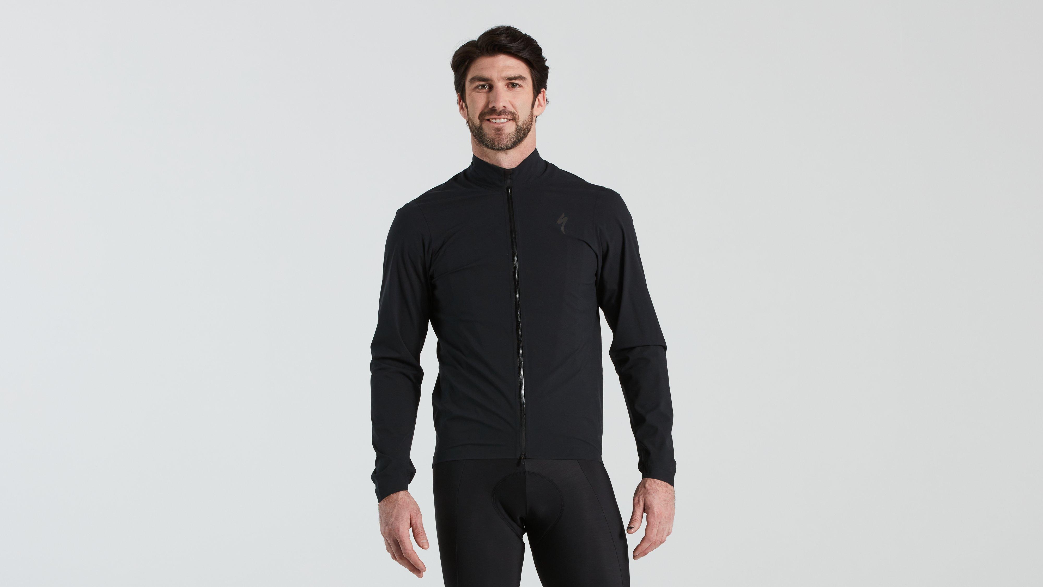 64422-300_APP_RBX-COMP-RAIN-JACKET-MEN-BLK-M_HERO.jpg