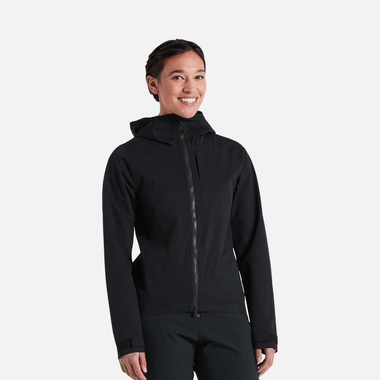 64422-820_APP_TRAIL-RAIN-JACKET-WMN-BLK-M_PLP-HERO-SQUARE.jpg