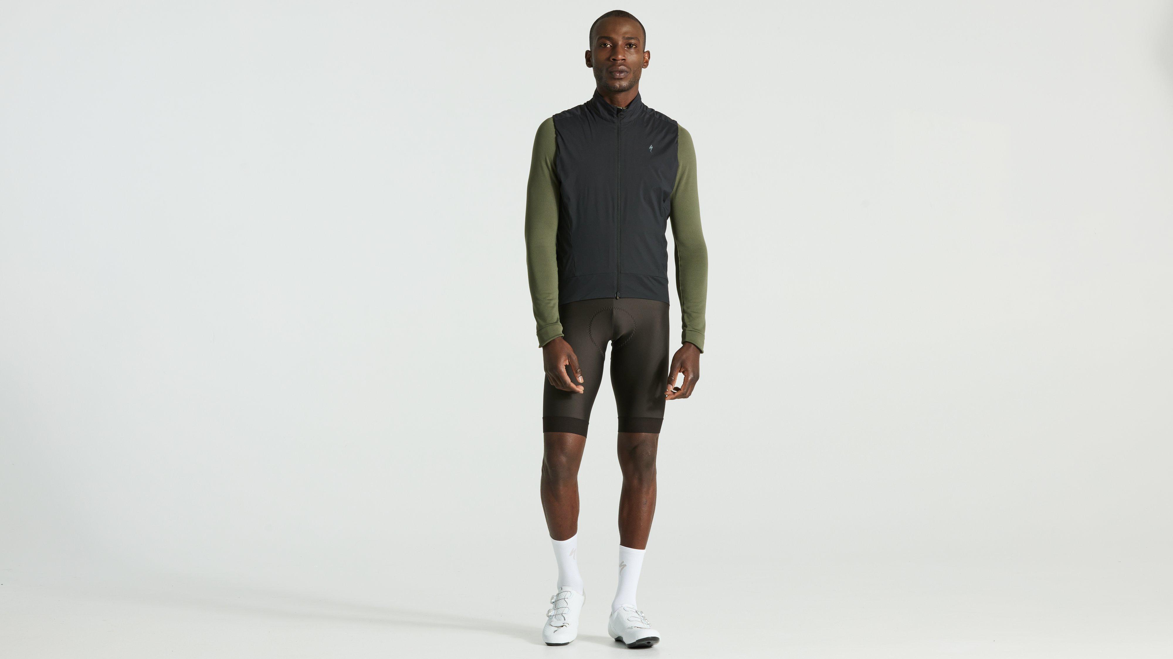 64423-000_APP_PRIME-ALPHA-VEST-MEN-BLK-SMK_HERO.jpg