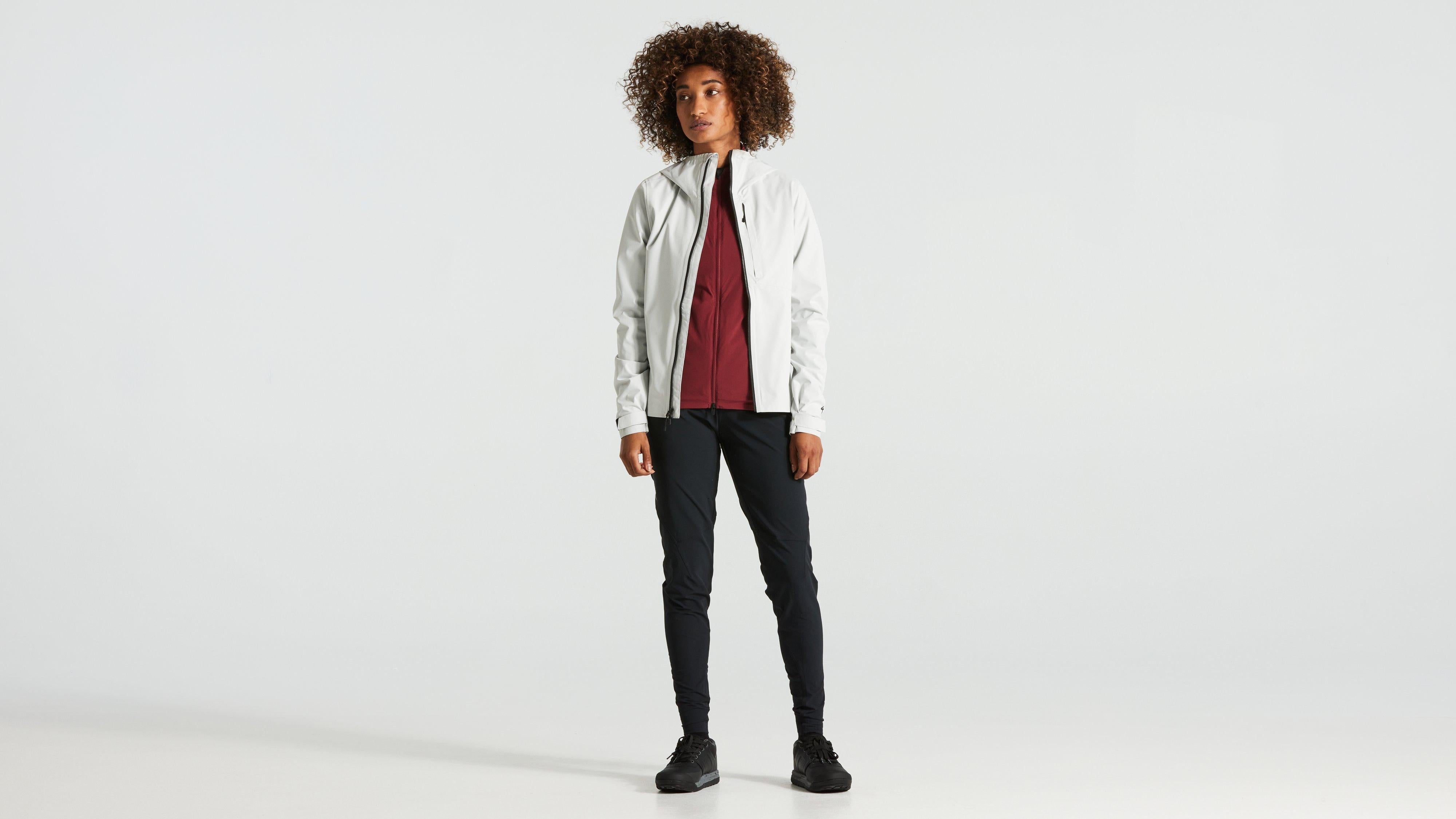 64423-820_APP_TRAIL-RAIN-JACKET-WMN-DOVGRY_HERO.jpg