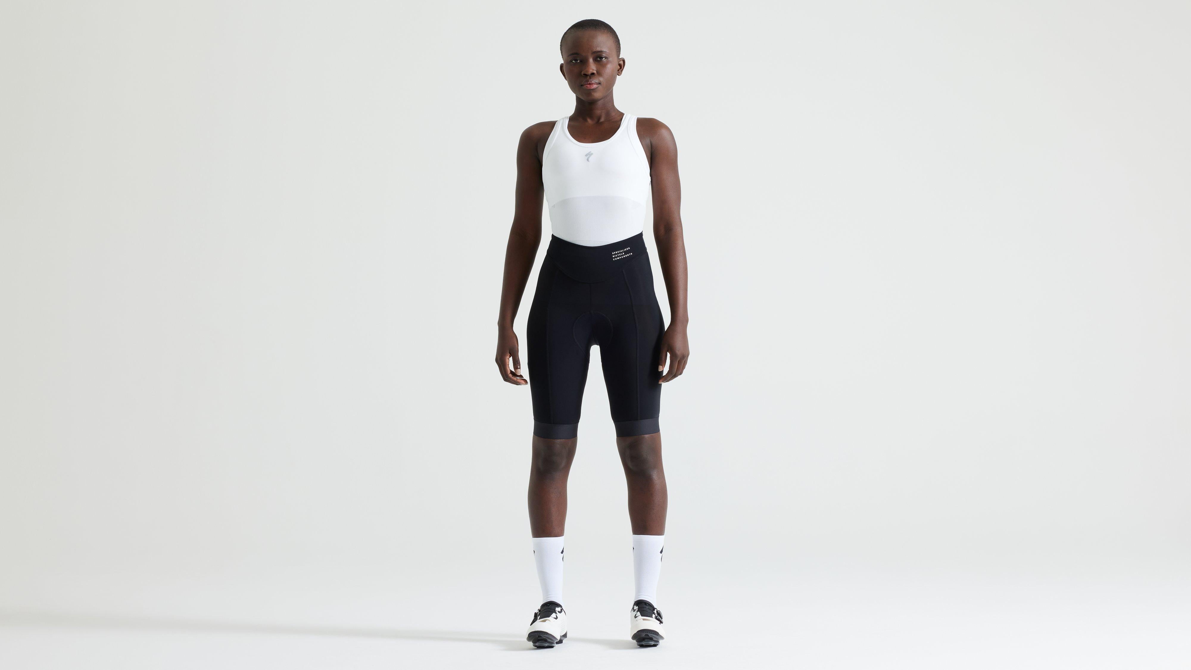 64523-354_APP_FOUNDATION-SHORT-WMN-BLK_HERO.jpg