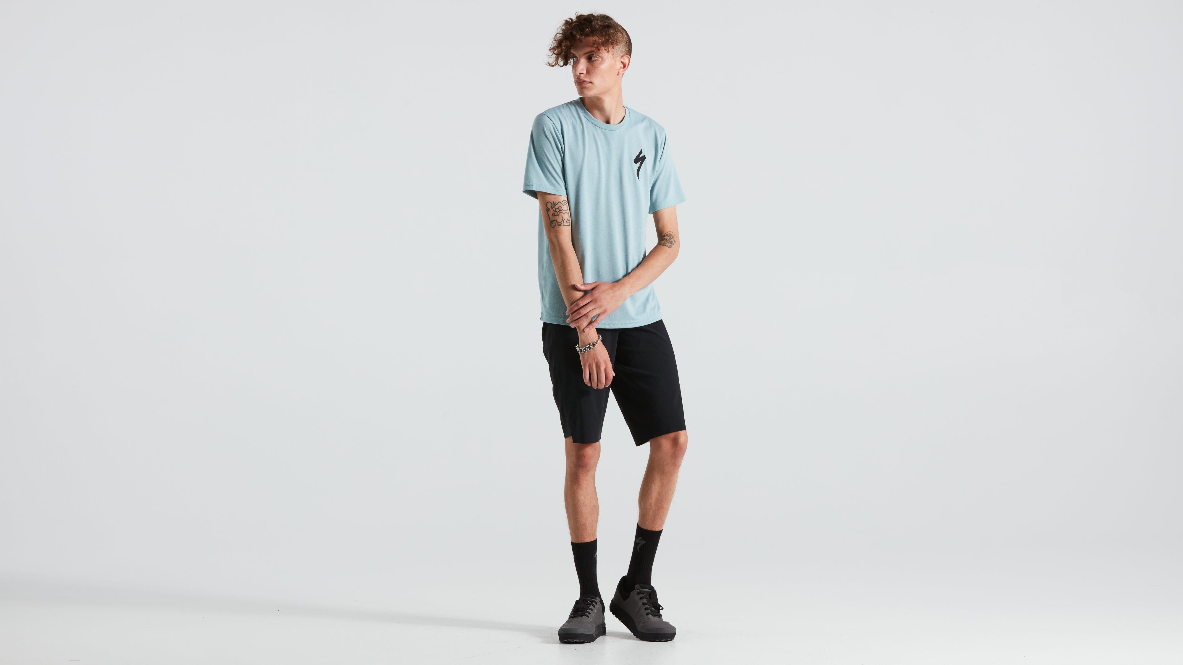 64622-020_APP_S-LOGO-TEE-SS-MEN-ARCTBLU-M_HERO.jpg