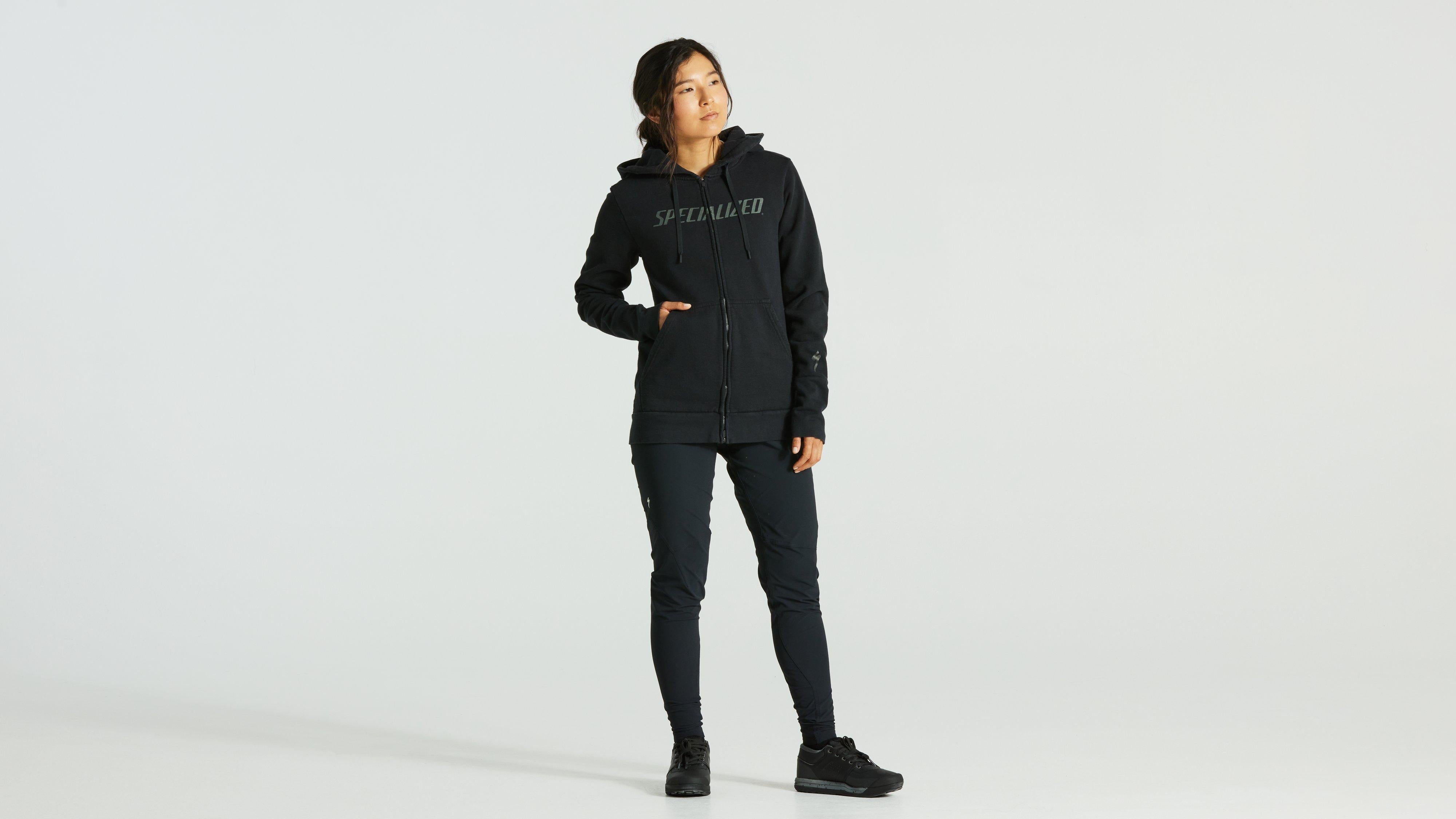 64622-630_APP_LEGACY-WORDMARK-ZIP-UP-HOODIE-WMN-BLK_HERO.jpg