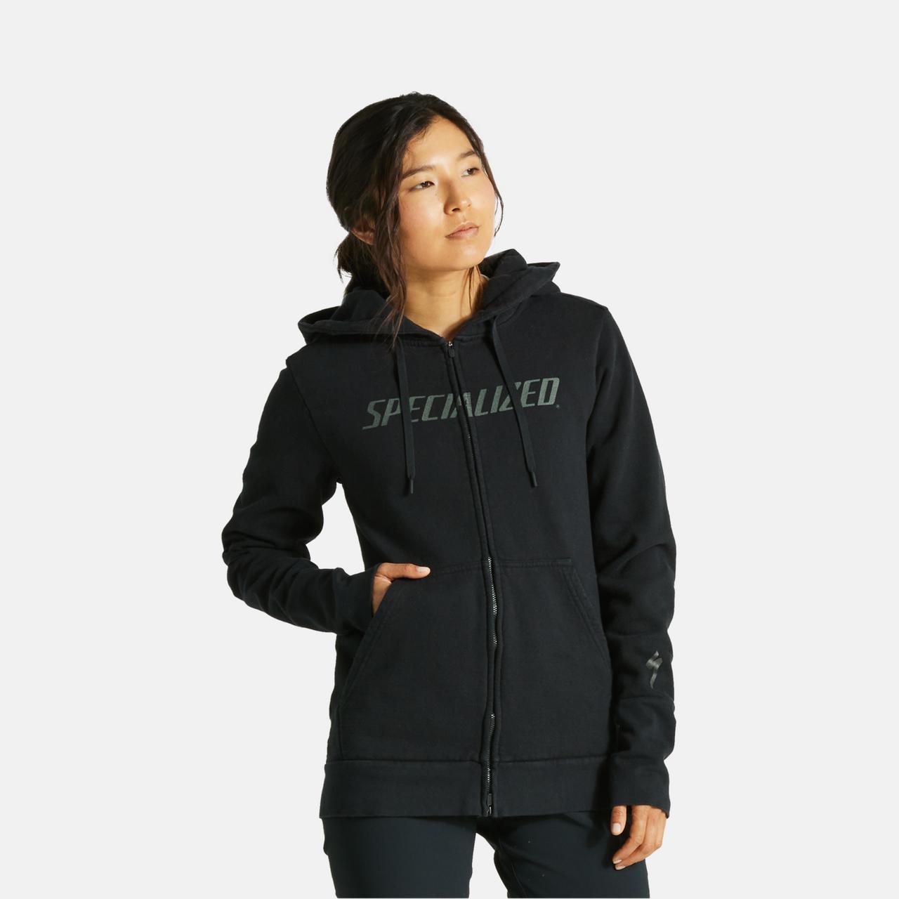 64622-630_APP_LEGACY-WORDMARK-ZIP-UP-HOODIE-WMN-BLK_PLP-HERO-SQUARE.jpg