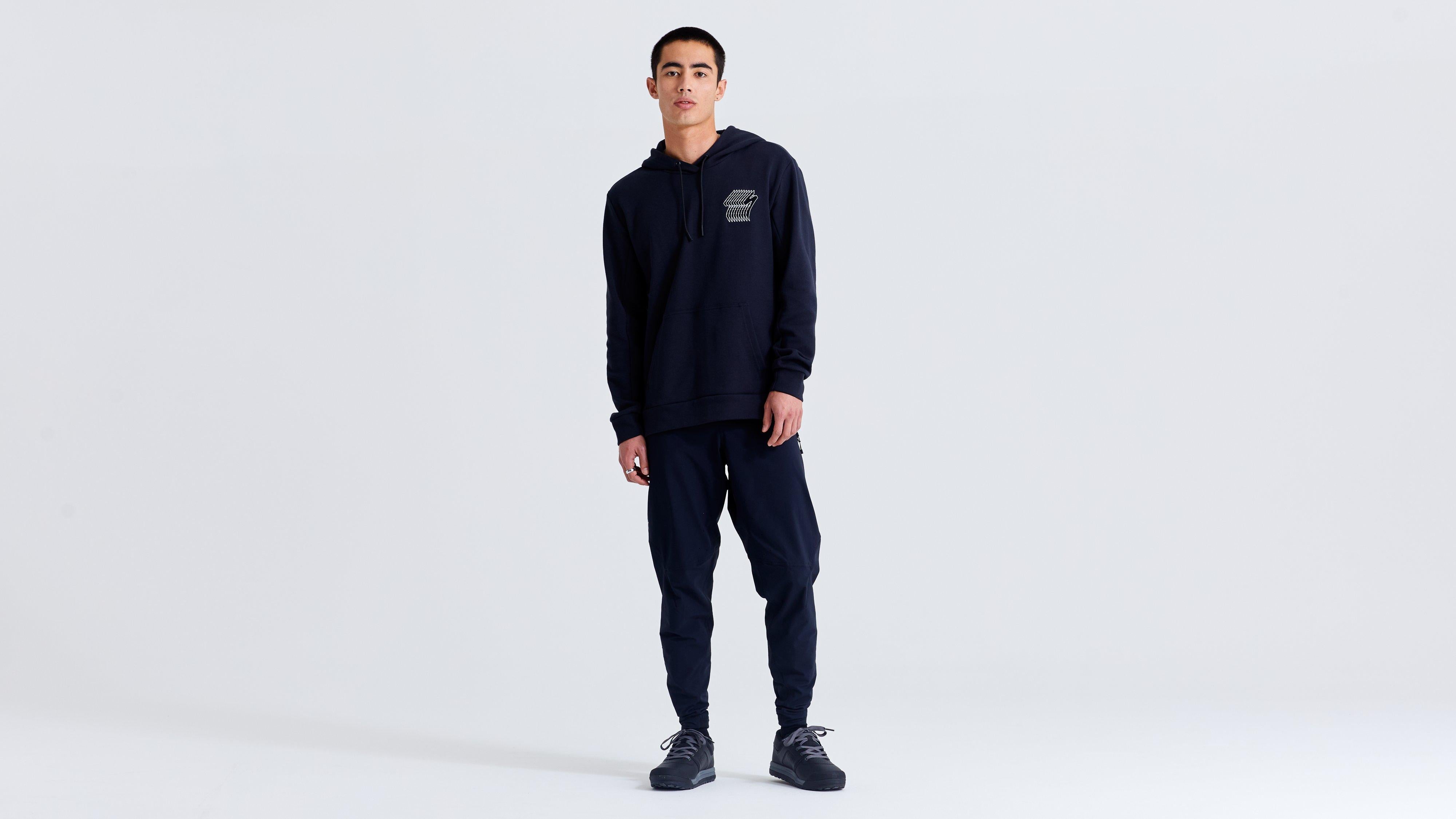 64622-780_APP_REVEL-PULL-OVER-HOODIE-BLK_HERO.jpg