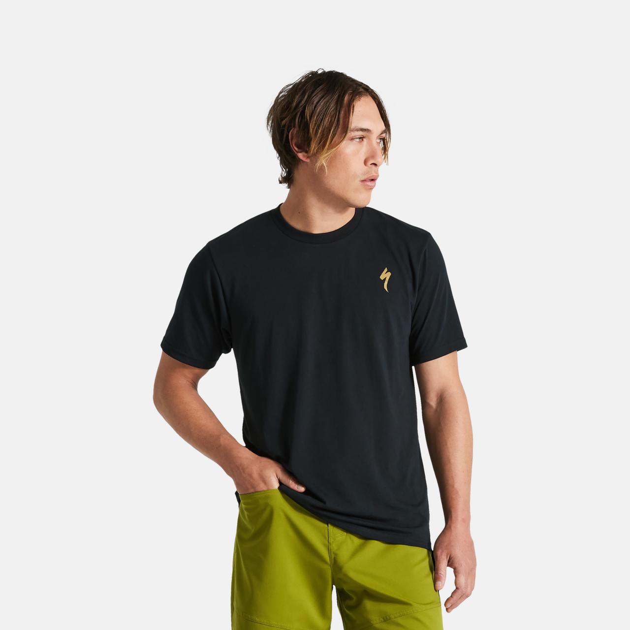 64623-480_APP_MAYHEM-TEE-SS-BLK_PLP-HERO-SQUARE.jpg