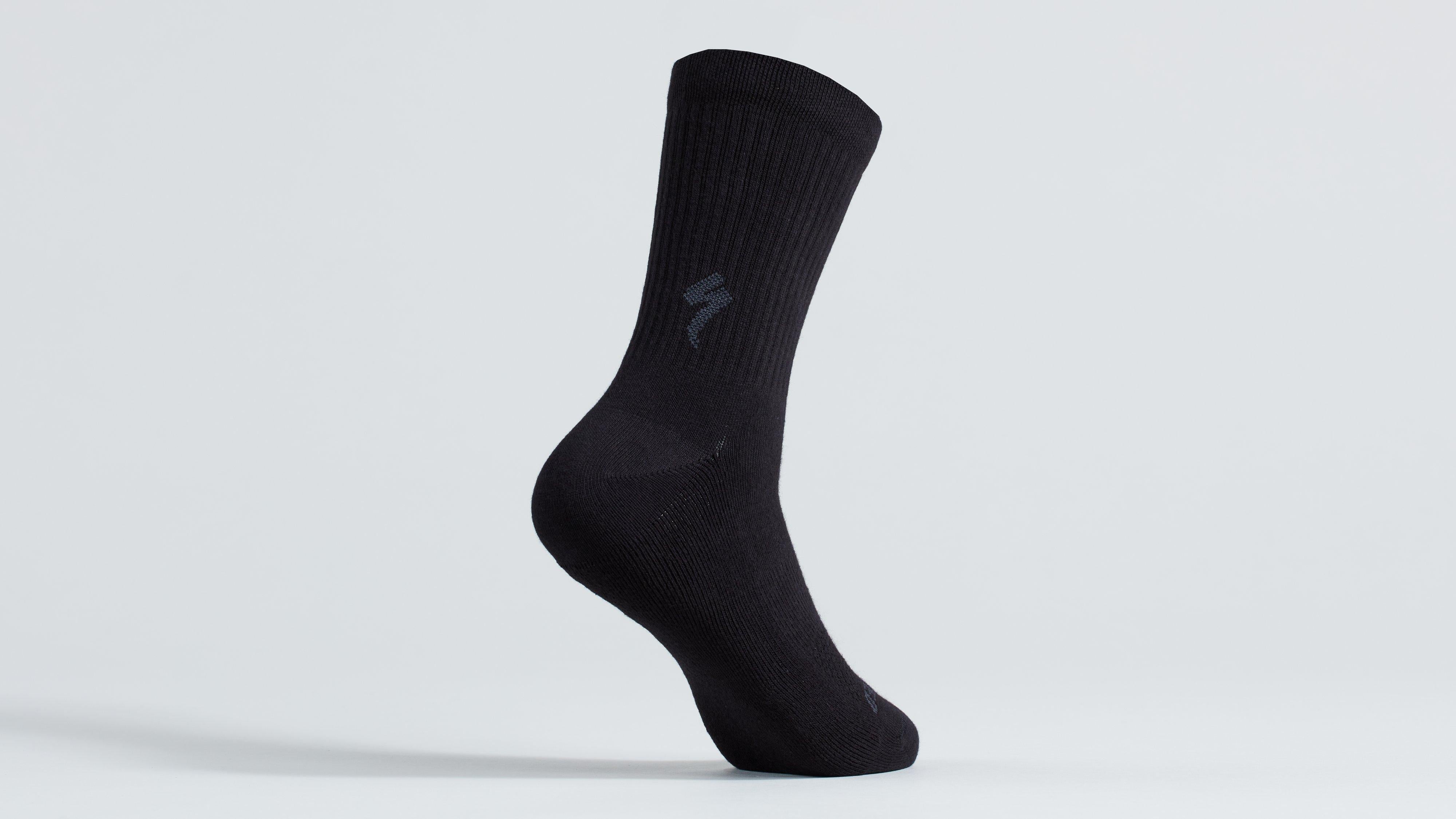 64722-310_APP_COTTON-TALL-SOCK-BLK-M_HERO.jpg