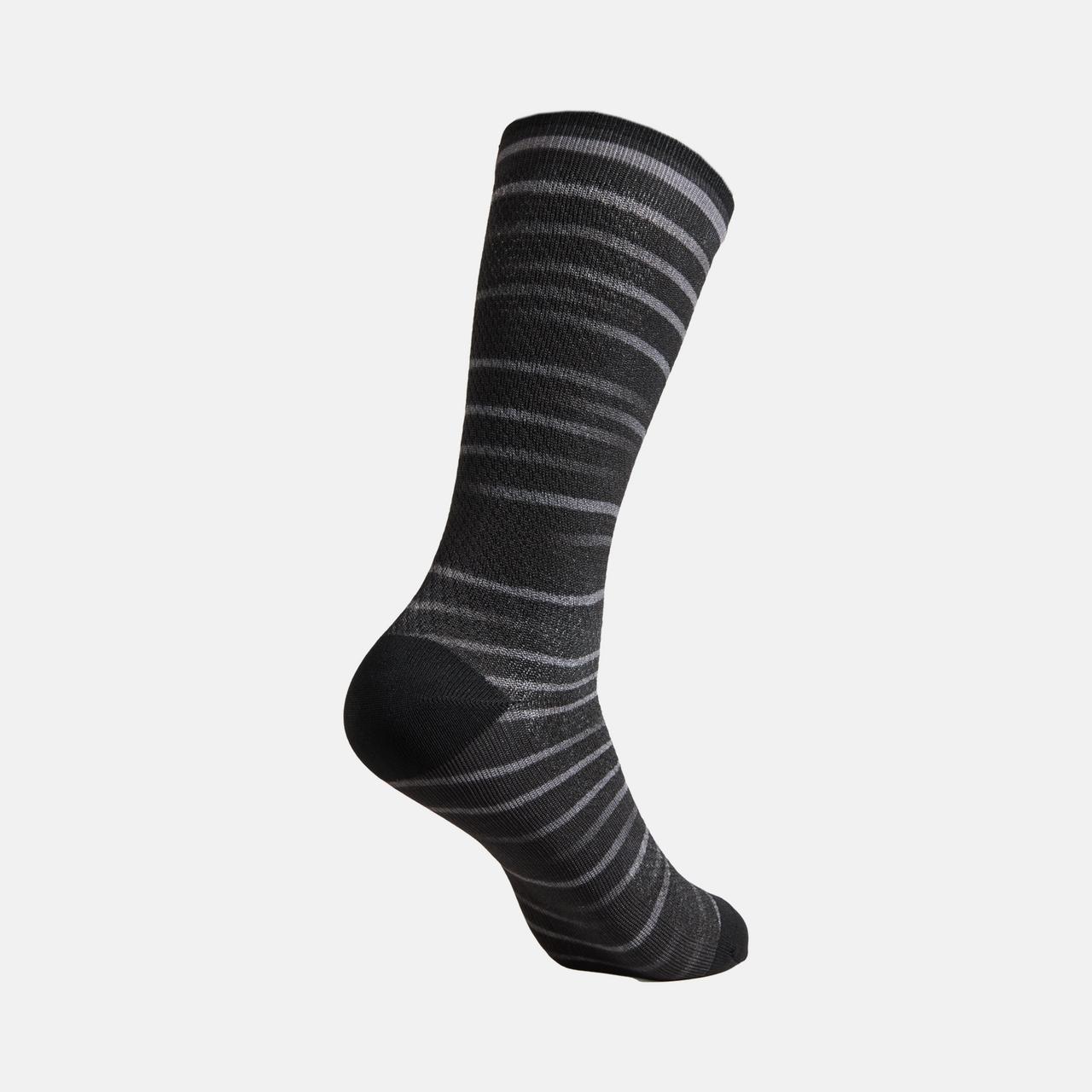 64722-390_APP_SOFT-AIR-TALL-SOCK-BLK-MIRAGE-M_PLP-HERO-SQUARE.jpg