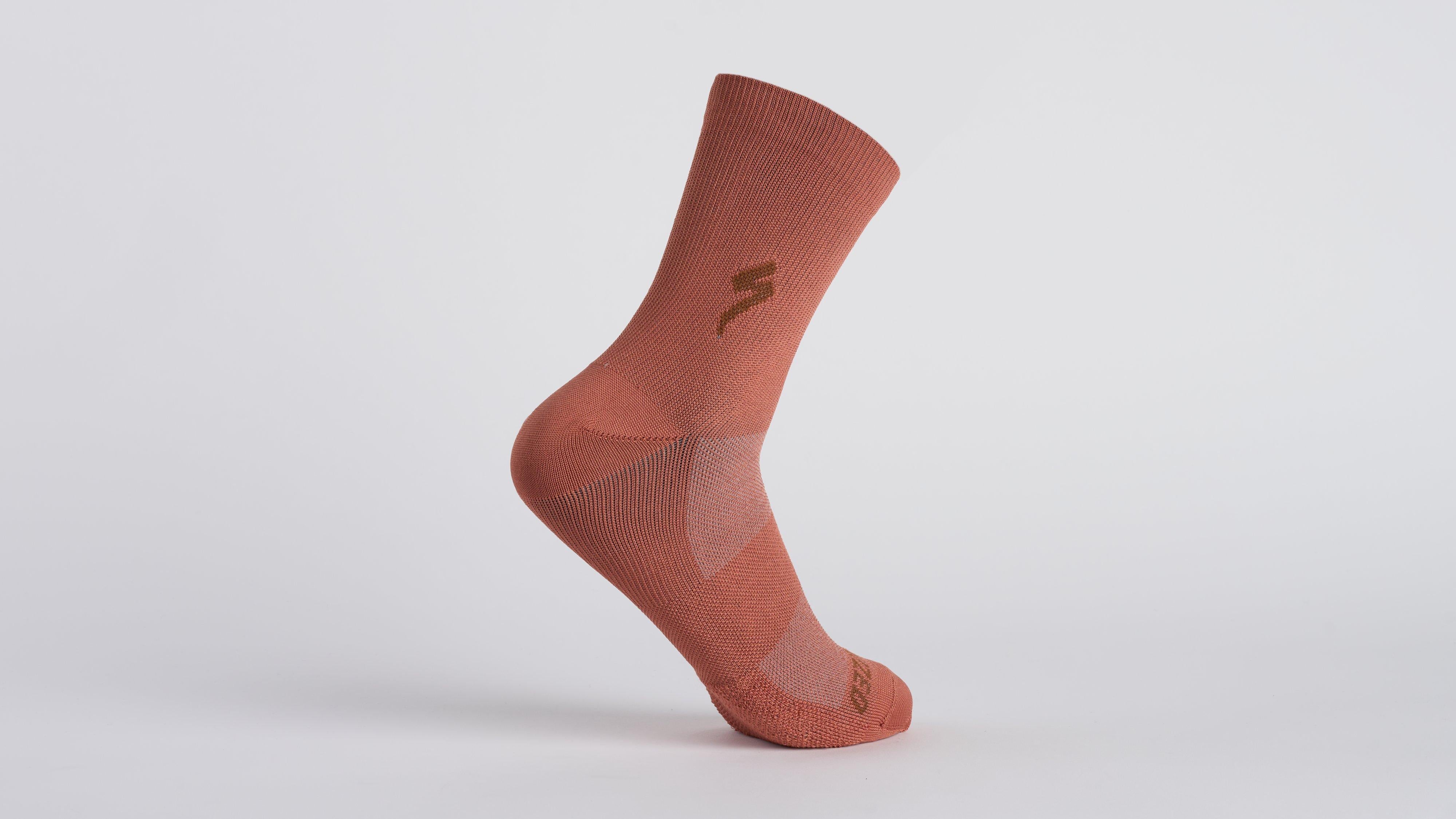 64723-385_APP_SOFT-AIR-MID-SOCK-TRCTA_HERO.jpg