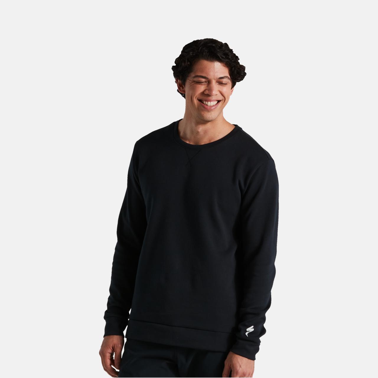 64921-130_APP_LEGACY-CREWNECK-LS-MEN-BLK-M_PLP-HERO-SQUARE.jpg