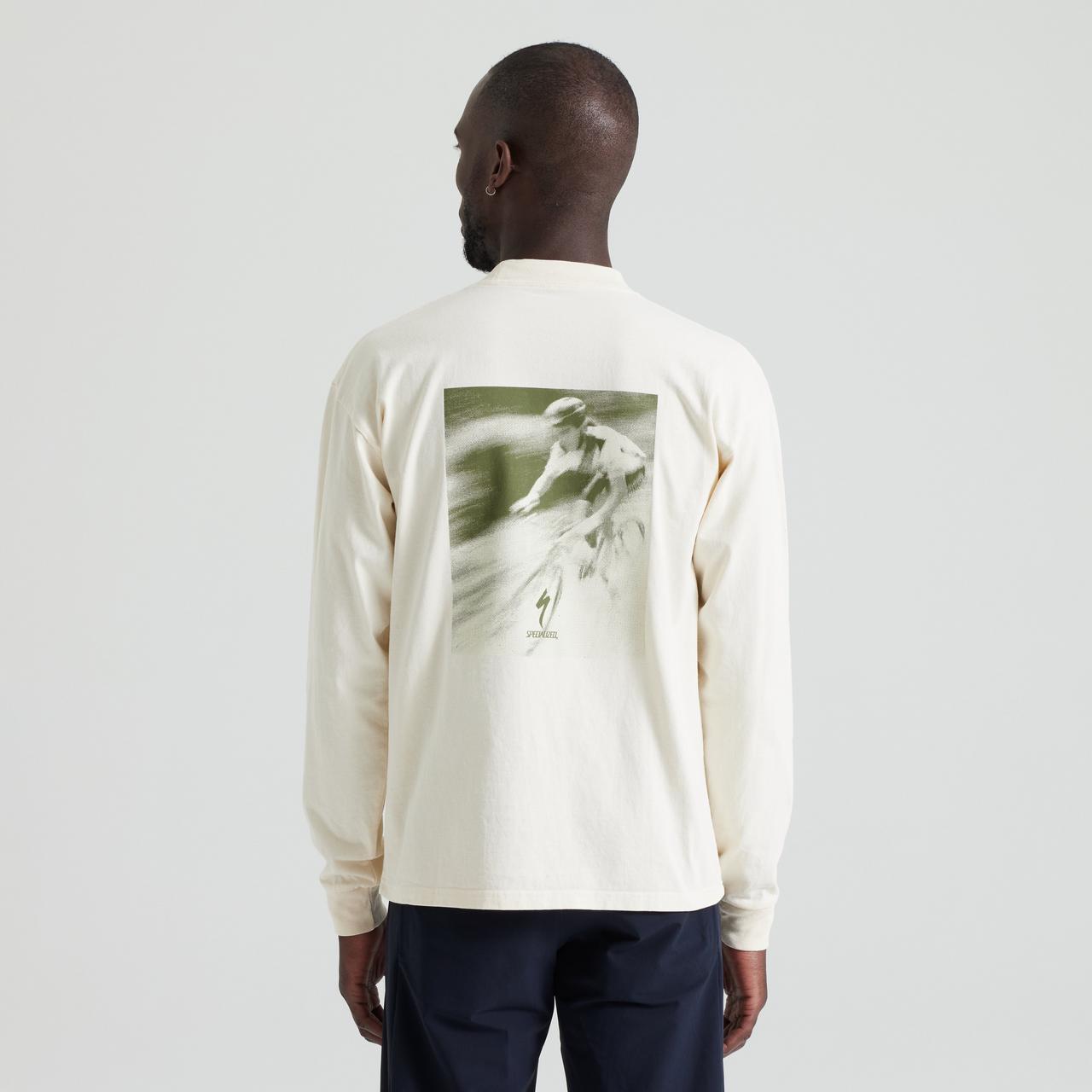 65123-070_APP_GRAPHIC-RELAXED-TEE-LS-BRCHWHT-HRTG-GRAPHIC_PLP-HERO-SQUARE.jpg