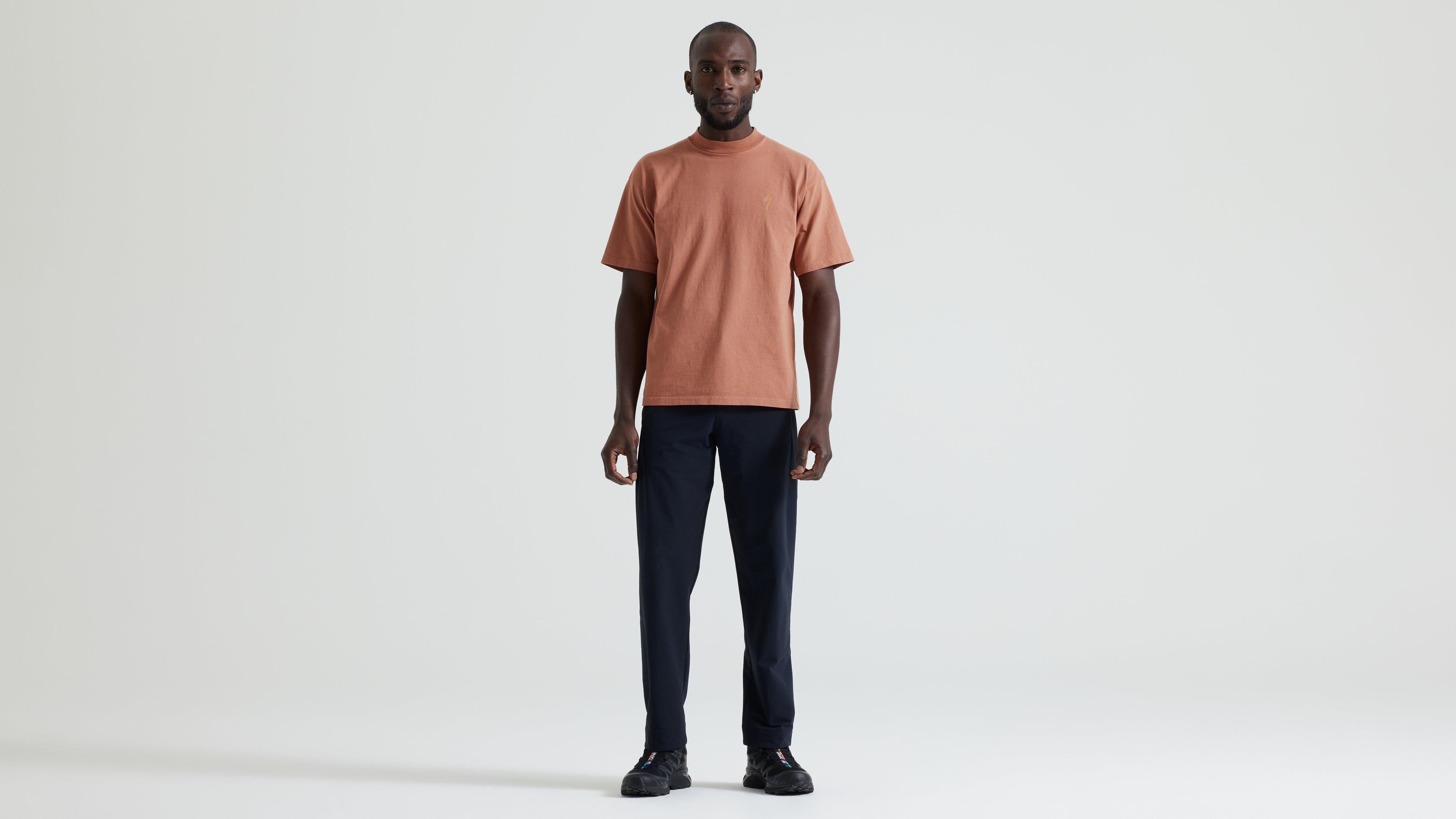 65123-113_APP_S-LOGO-RELAXED-TEE-SS-TRCTA_HERO.jpg