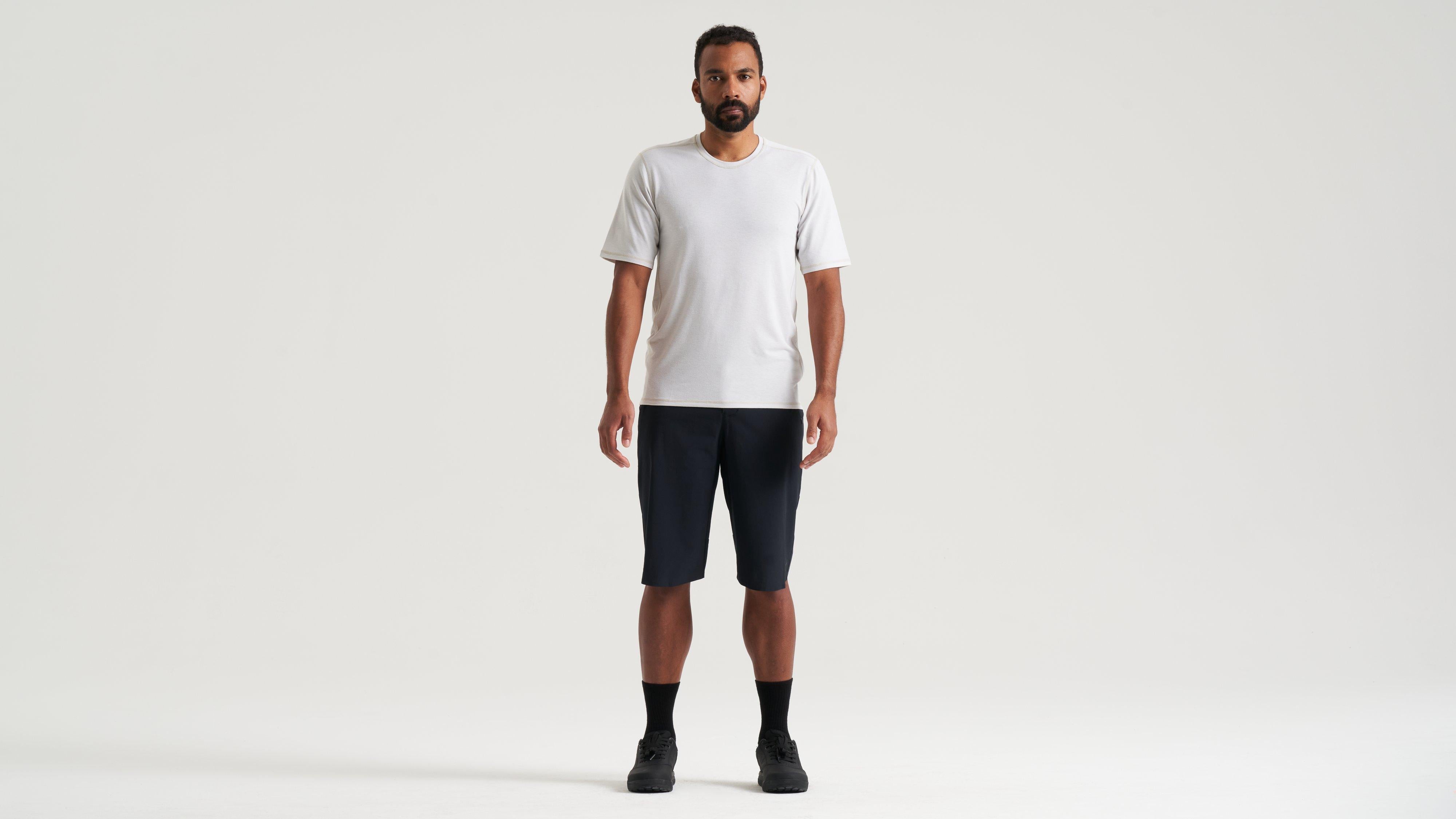 65125-26_APP_TRACTION-TEE-SS-MEN-DOVGRY_HERO.jpg