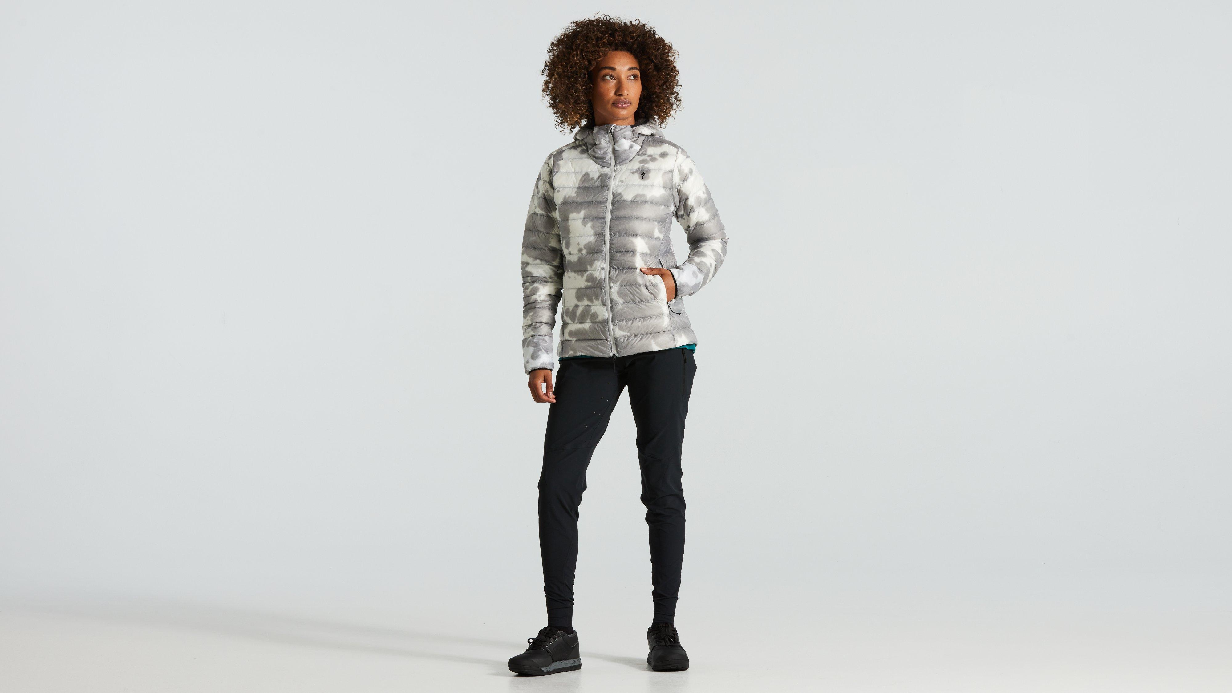 65423-031_APP_PACKABLE-DOWN-JACKET-WMN-DOVGRY-SPLASH_HERO.jpg