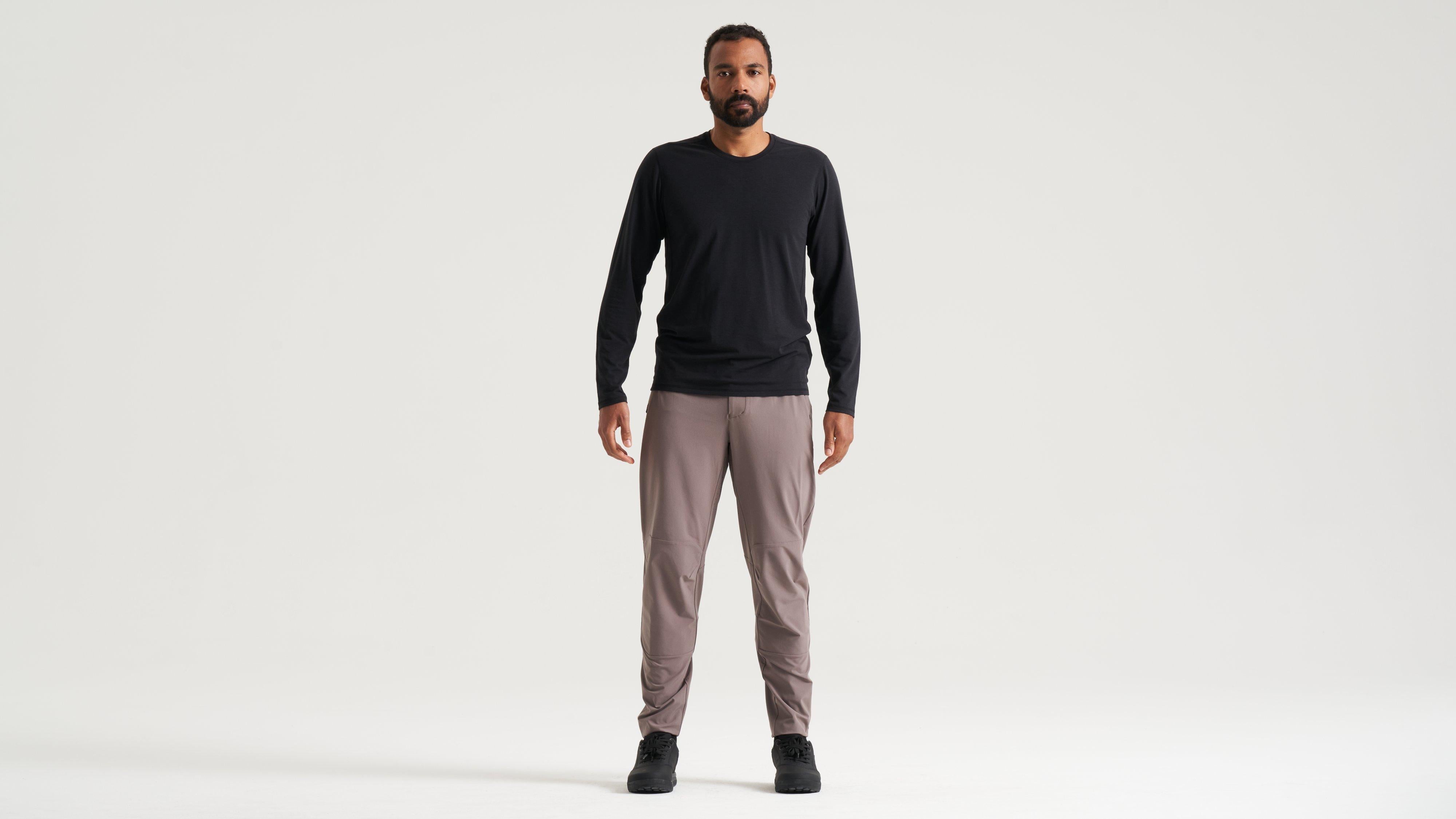 66025-26_APP_TRACTION-PANT-MEN-GUN_HERO.jpg