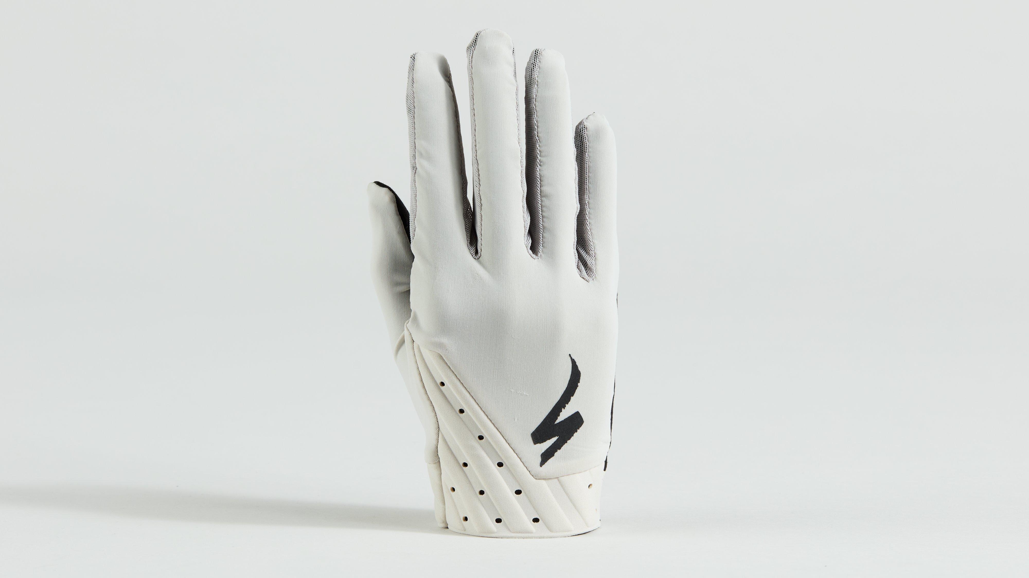 67122-302_GLV_TRAIL-AIR-GLOVE-LF-MEN-STN-M_HERO.jpg