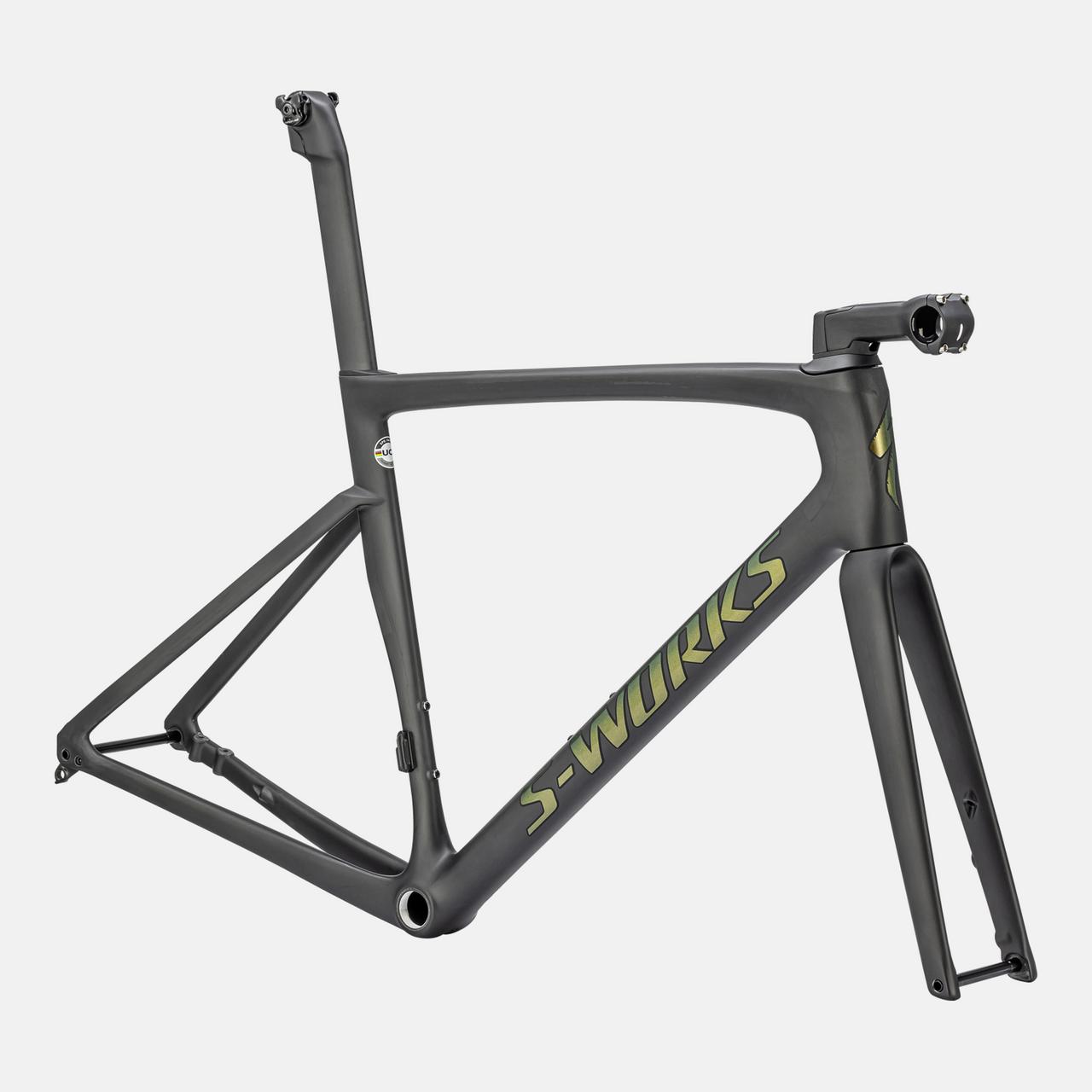 70622-05_TARMAC-SL7-SW-FRMSET-CARB-JETFUEL_HERO-SQUARE_d1e4cfa8-57b0-4435-a290-d933c1072187.jpg