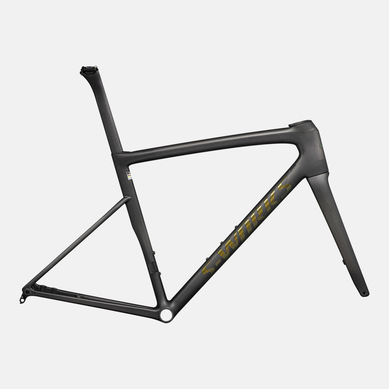 74924-00_TARMAC-SL8-SW-FRMSET-RTP-CARB-CMLNSNKEYE_HERO-SQUARE.jpg