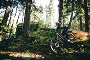 https://www.santacruzbicycles.com/cdn/shop/files/AM_Jackson-VALA-240905-1921.jpg?v=1736801538&width=4000