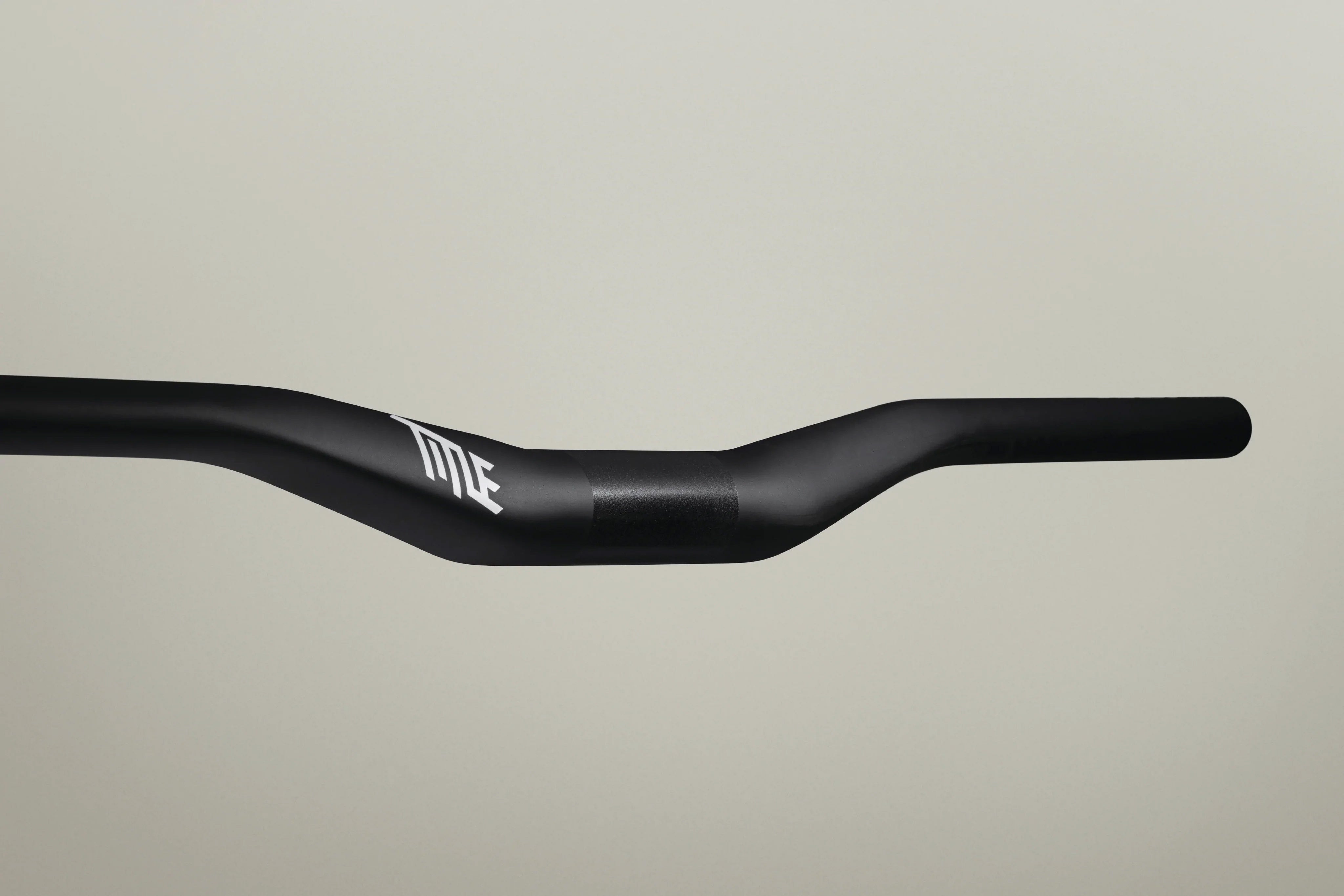 Title Handlebars FORM Carbon 35