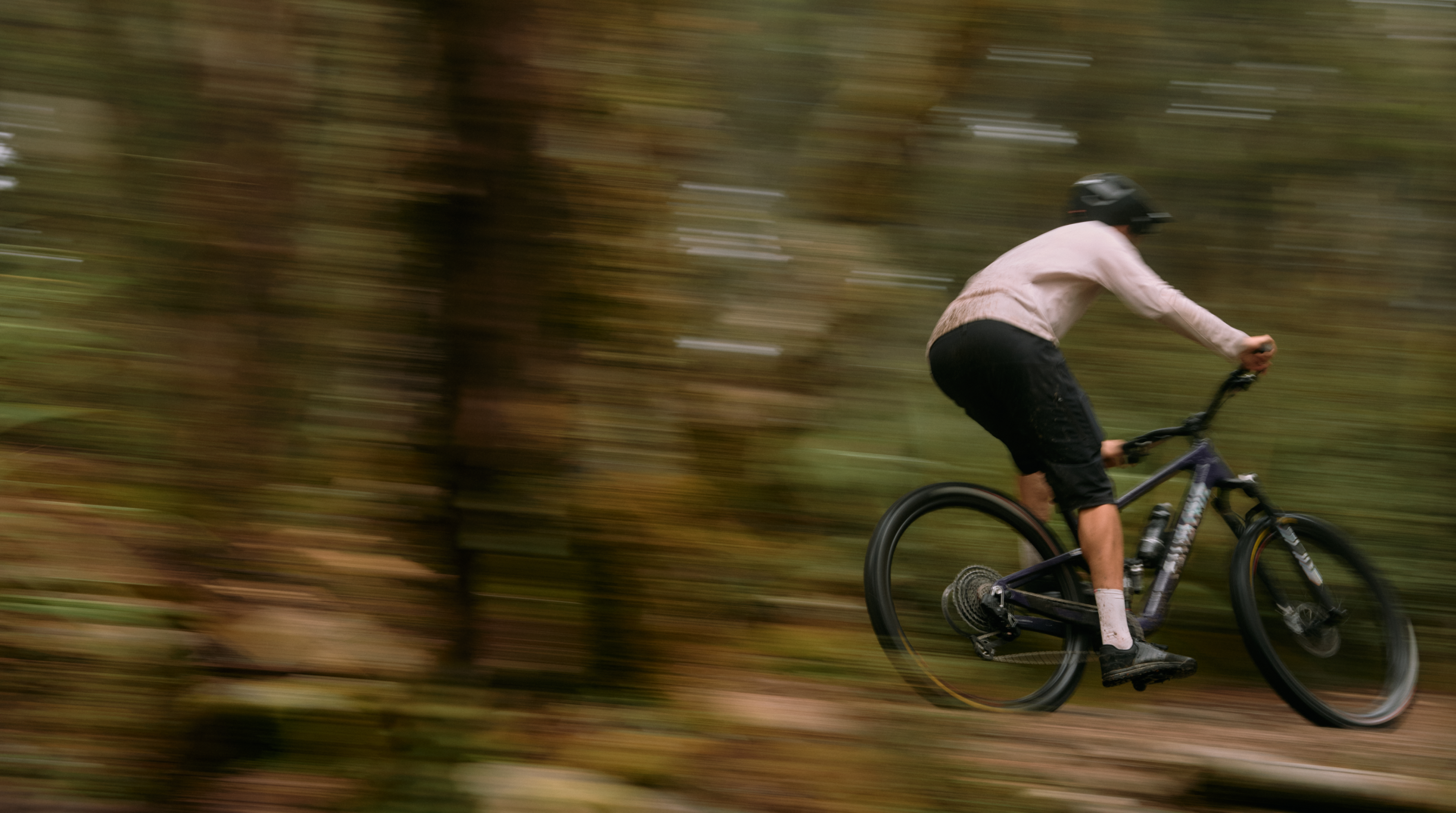 https://www.santacruzbicycles.com/cdn/shop/files/Gallery3_67b737c8-a078-4cee-820e-3098cf570aa4.png?v=1778693479