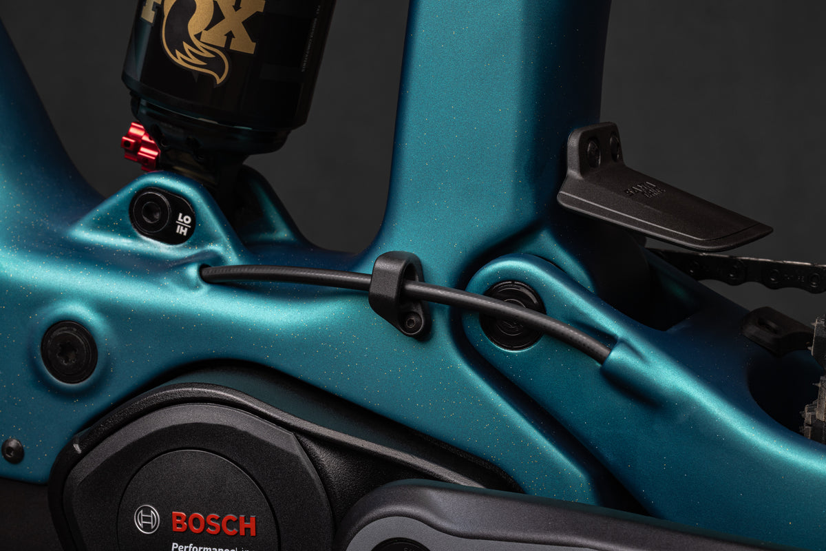 https://www.santacruzbicycles.com/cdn/shop/files/MY26_Bullit_details_003_cb79b111-e44d-4601-8bca-a8ed629603f4.jpg?v=1743534619&width=1200
