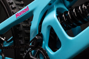 https://www.santacruzbicycles.com/cdn/shop/files/MY27_Nomad_Details_0012_c2f18546-870b-41d8-be7f-d7d705f2aea5.jpg?v=1775668303