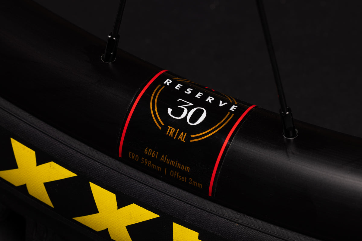 https://www.santacruzbicycles.com/cdn/shop/files/MY27_Nomad_Details_0026.jpg?v=1775775329&width=1200