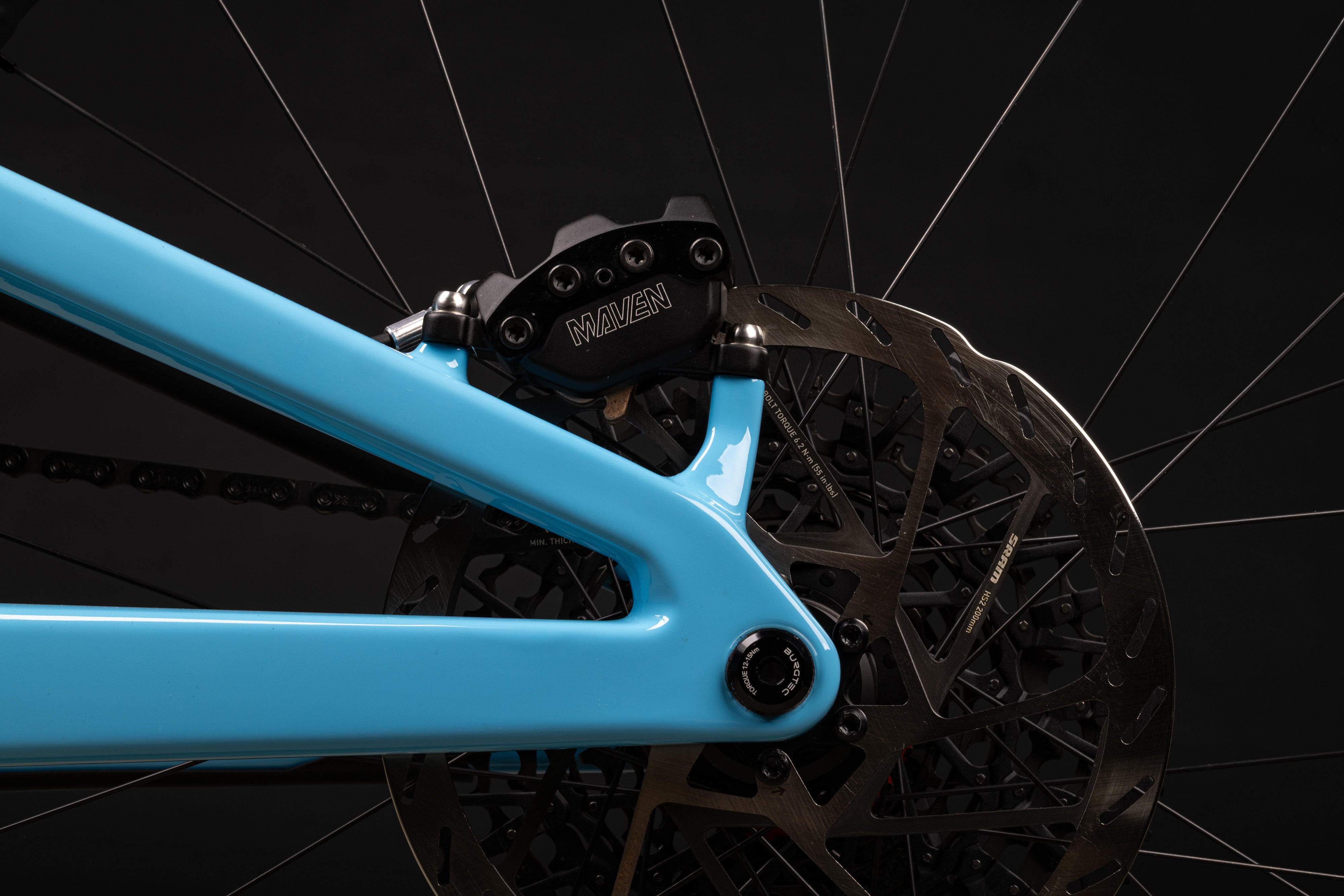 https://www.santacruzbicycles.com/cdn/shop/files/MY27_Nomad_Details_008_dac7149f-b628-4191-98cb-cf31f9d5322c.jpg?v=1775775511
