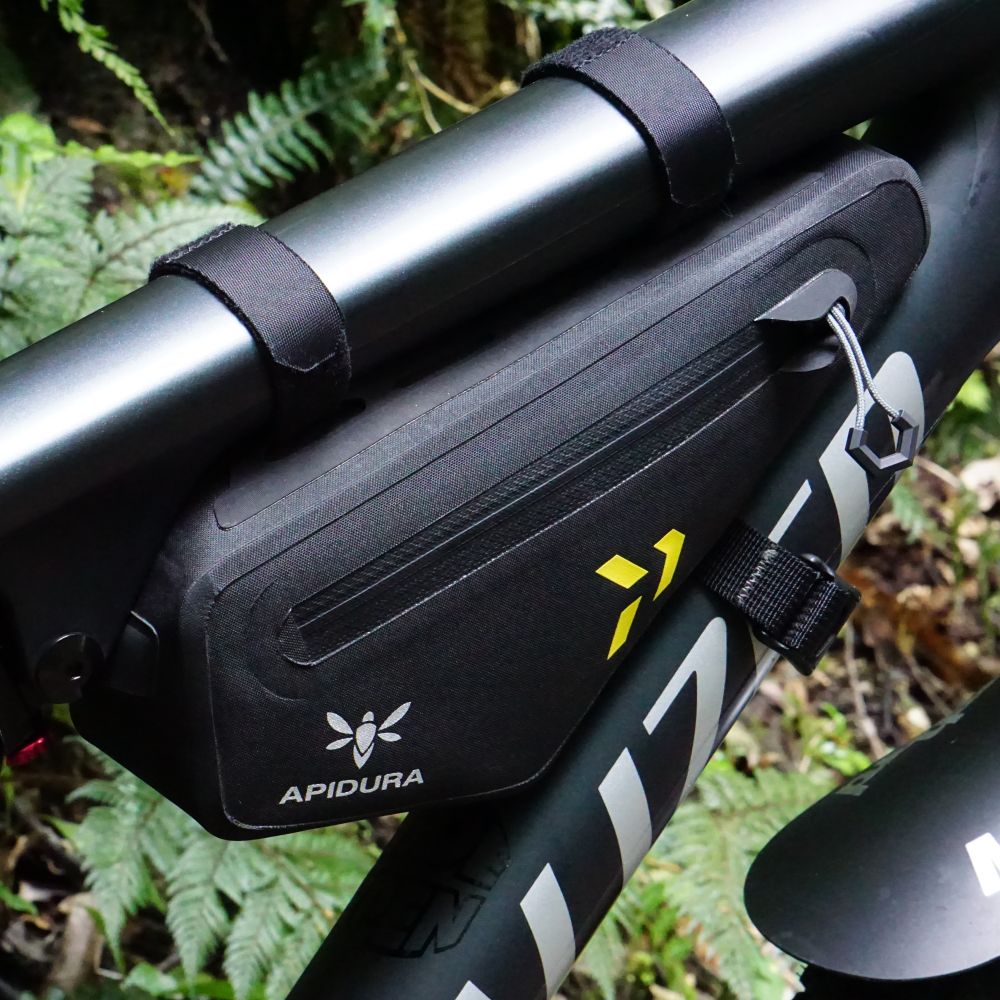 ["APIDURA - BACKCOUNTRY FRAME PACK 1L"]