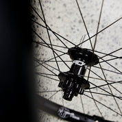 ["STAN'S NOTUBES - FLOW MK4 WHEELSET - HOPE PRO 4 - WBWO"]