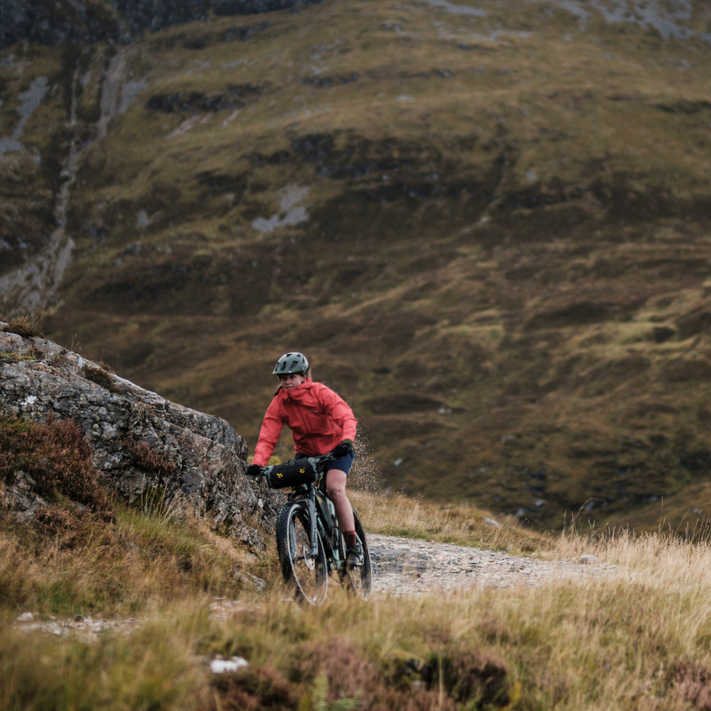 ["APIDURA - BACKCOUNTRY FRAME PACK 2L"]